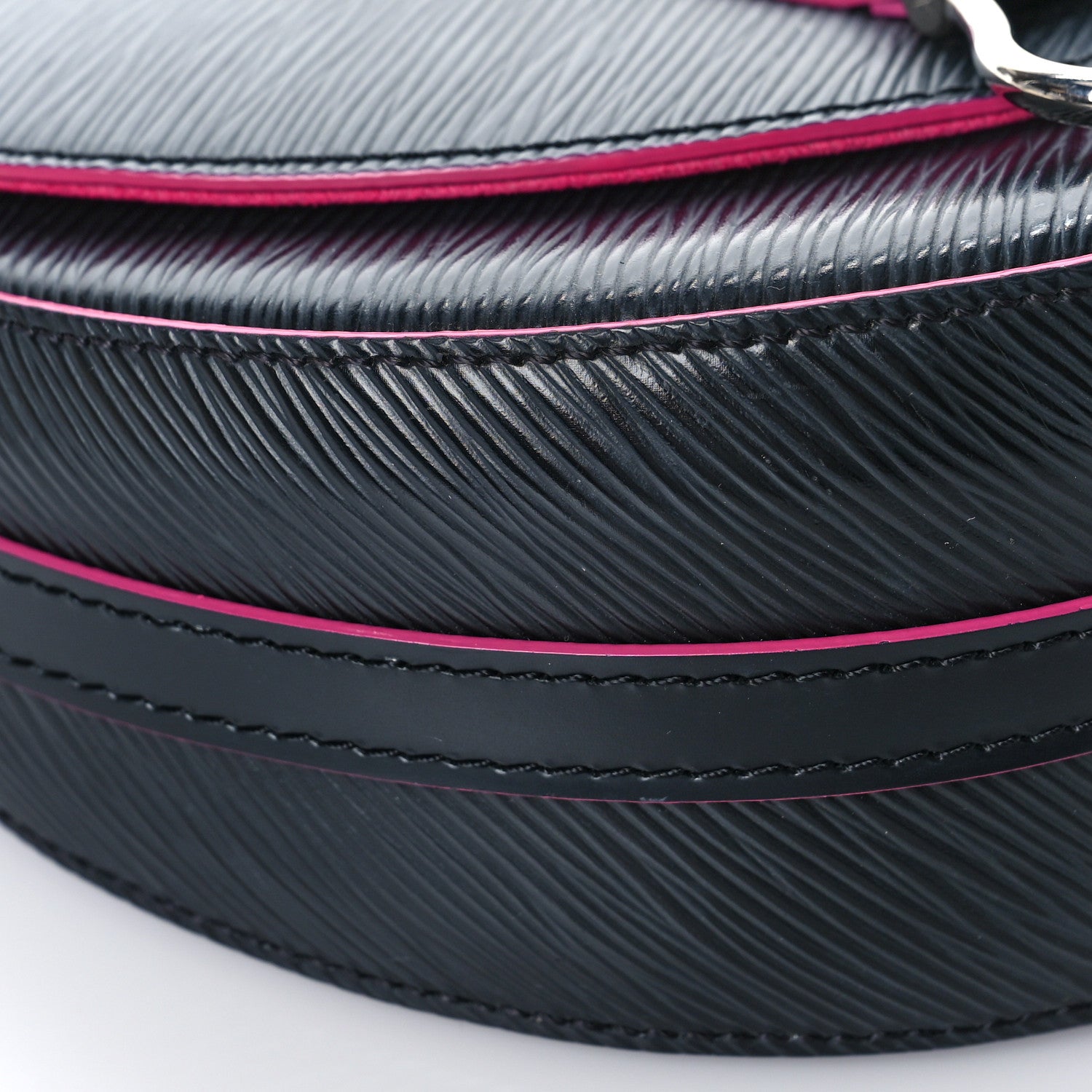 Louis Vuitton Epi Saint Cloud NM Black 7 of 11