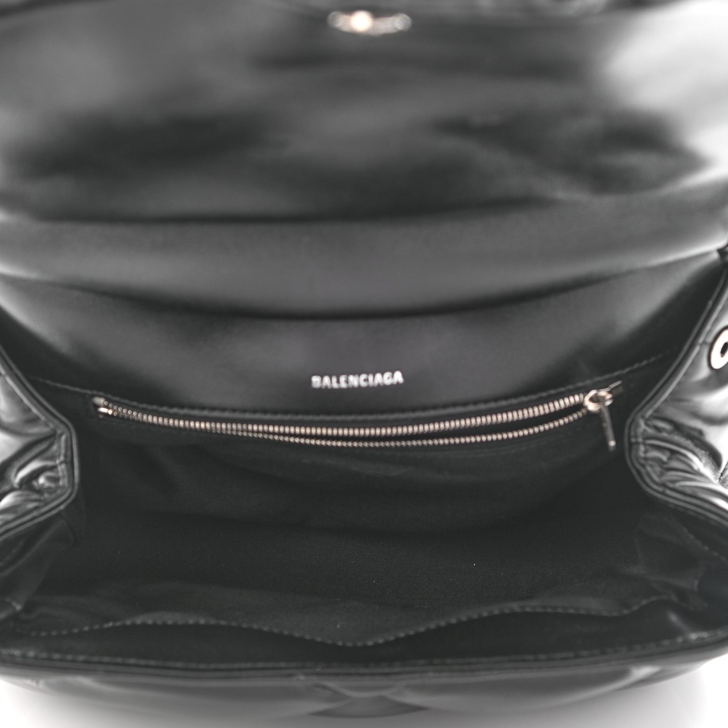 Nappa Calfskin Quilted Touch B Puffy Clutch Black