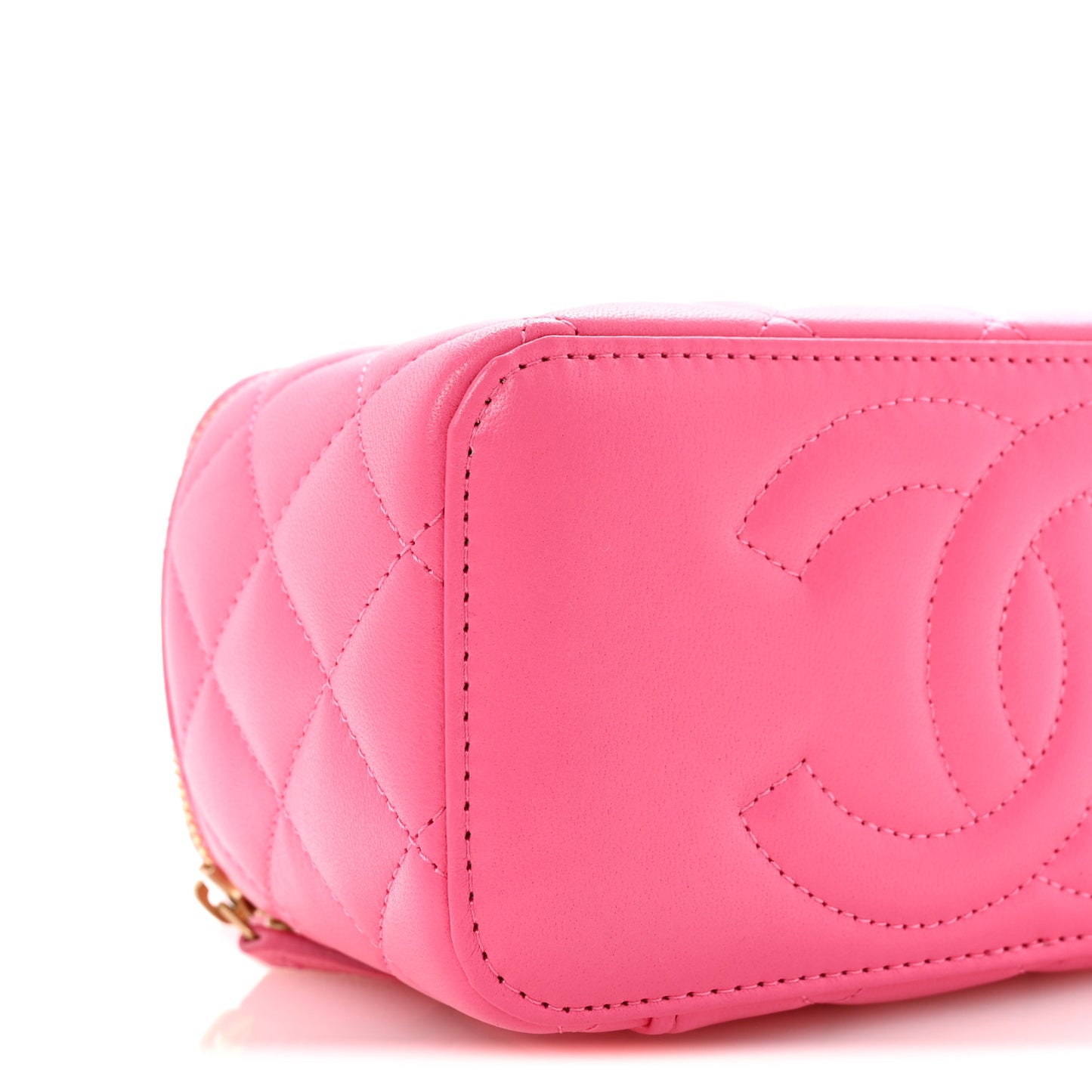 Lambskin Enamel Quilted Small Coco Hearts Vanity Case With Chain Pink