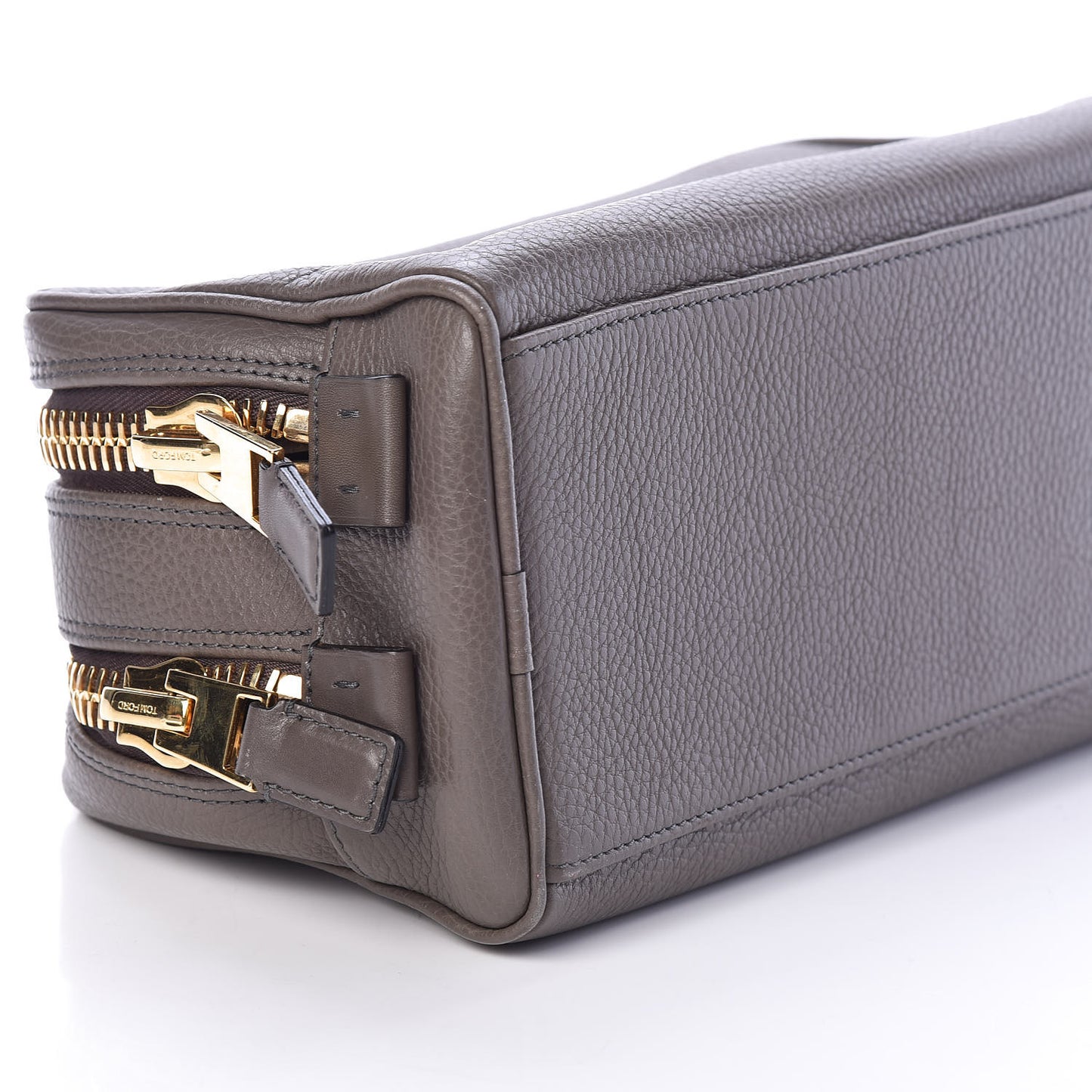 Grained Calfskin Toiletry Case Grey