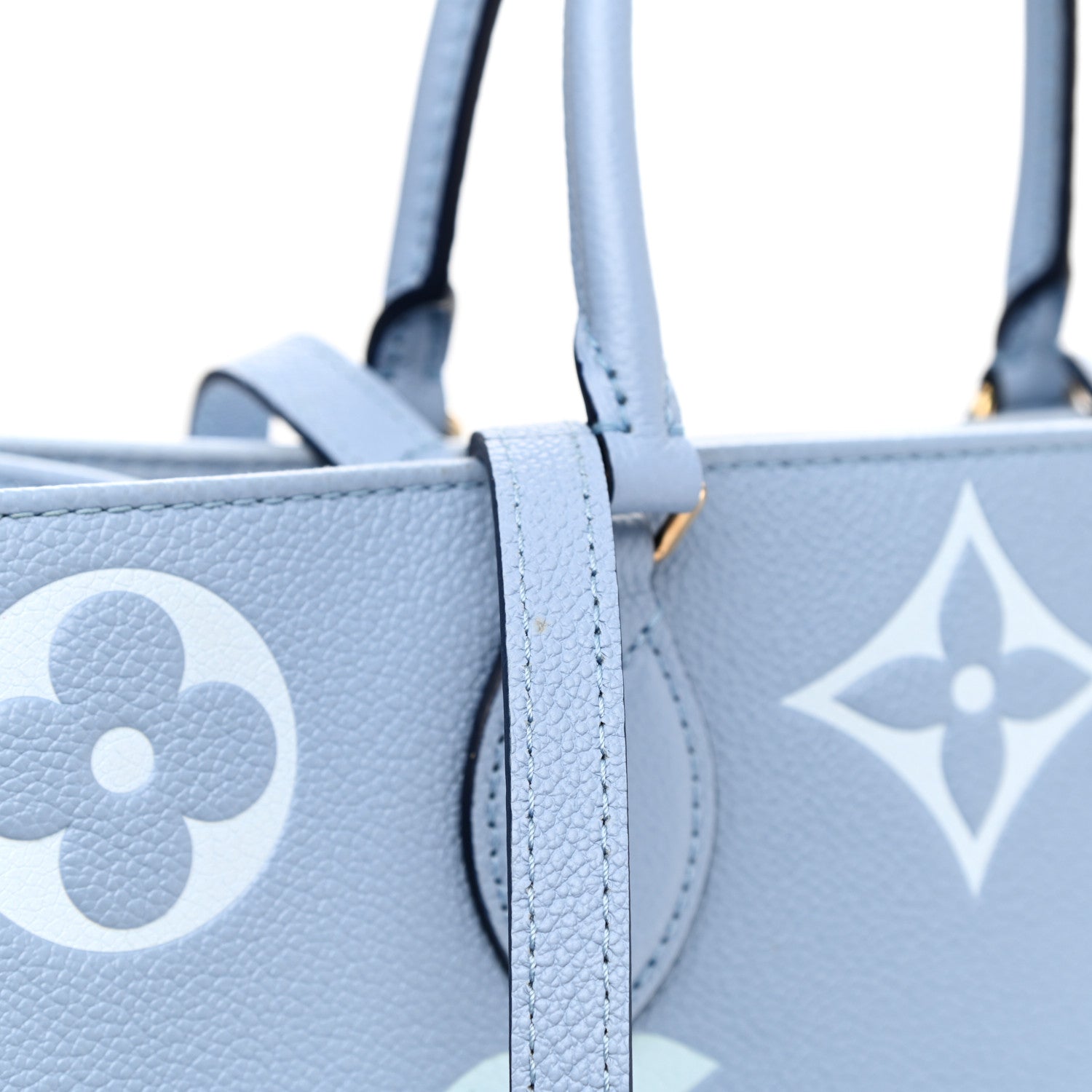 Louis Vuitton Empreinte Monogram Giant By The Pool Onthego MM Summer Blue 12 of 13