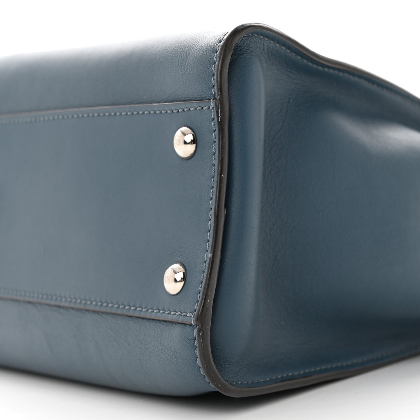 Vitello Seta Shiny Nappa Medium Peekaboo Iconic Satchel Blue Pink