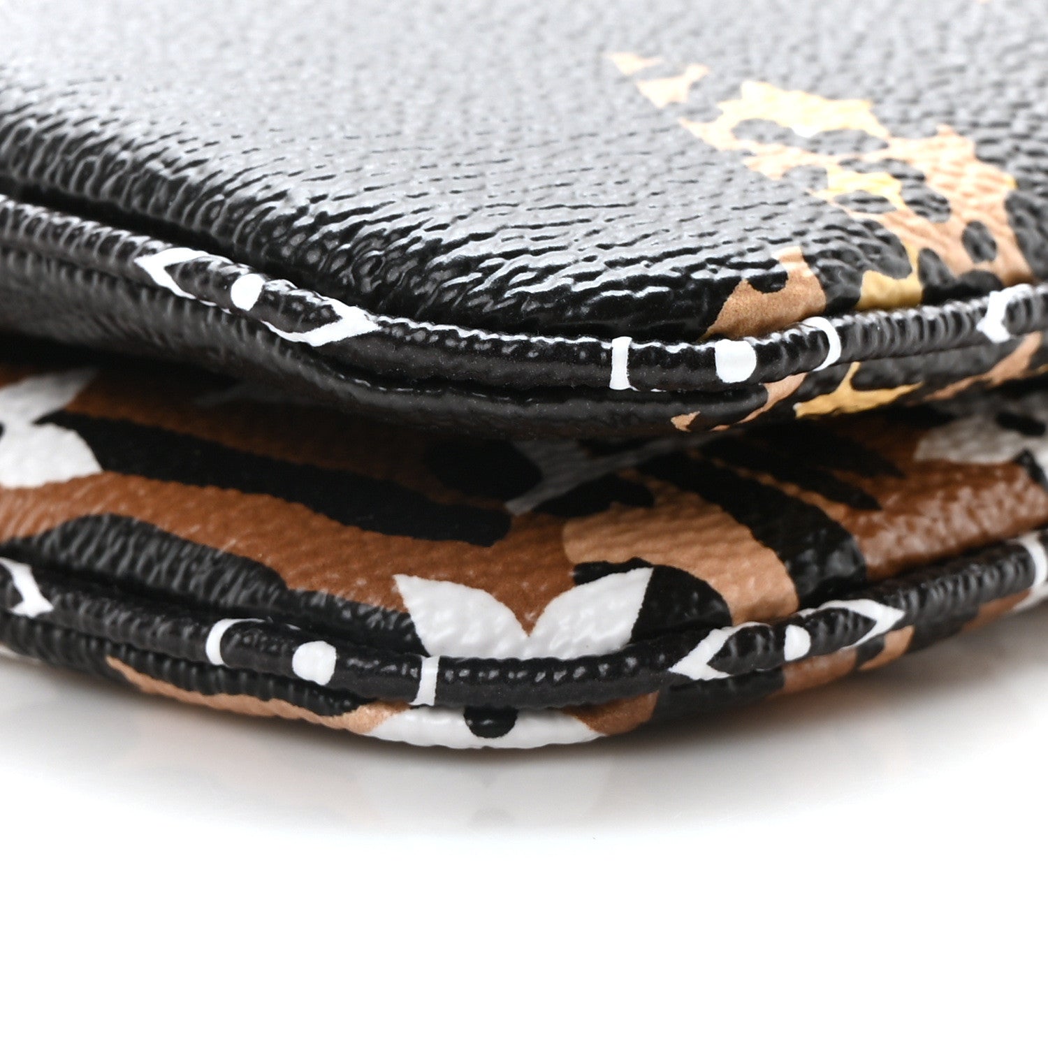 Louis Vuitton Monogram Giant Jungle Pochette Double Zip Black 8 of 10