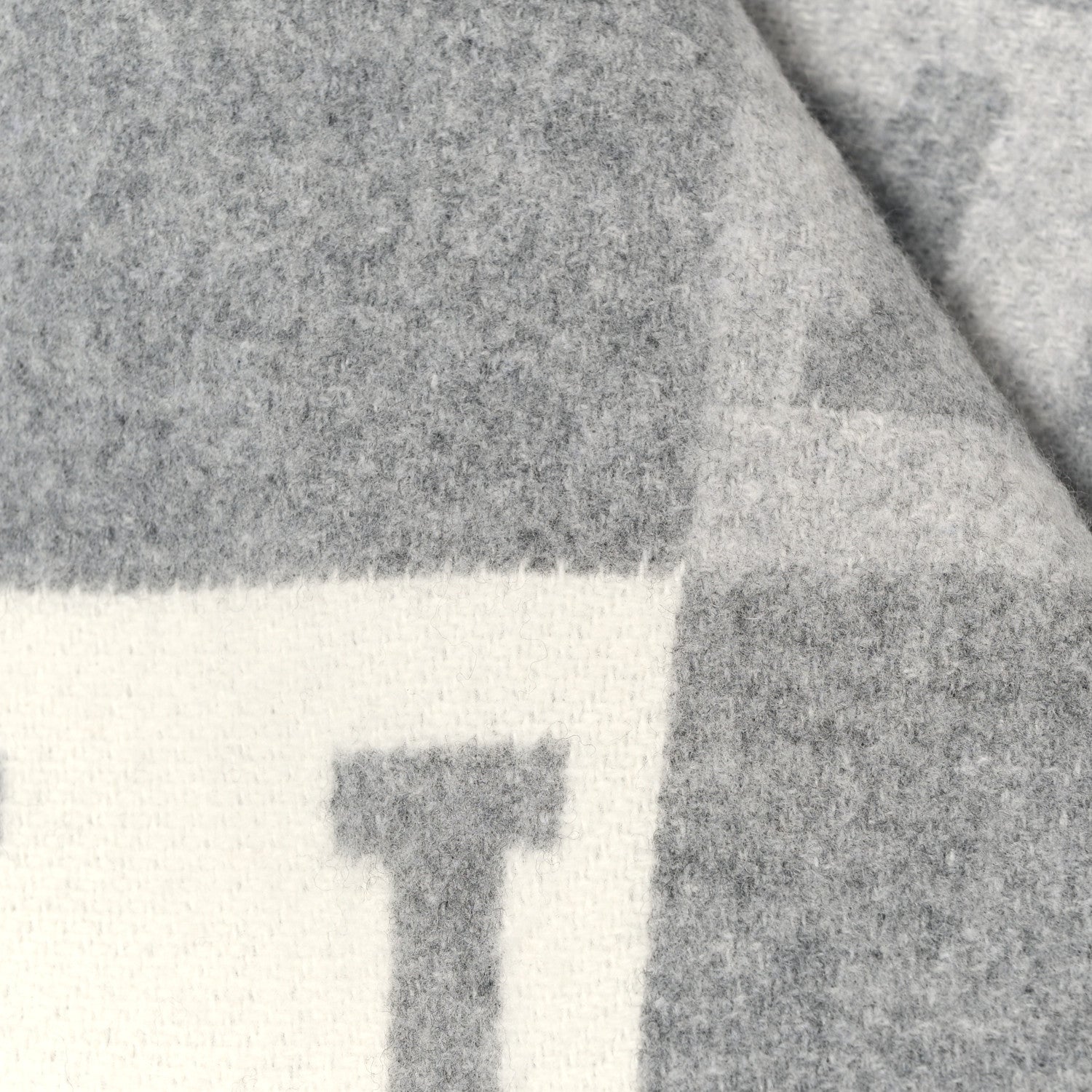 Hermes Wool Cashmere Avalon III Blanket Ecru Gris Clair 6 of 6