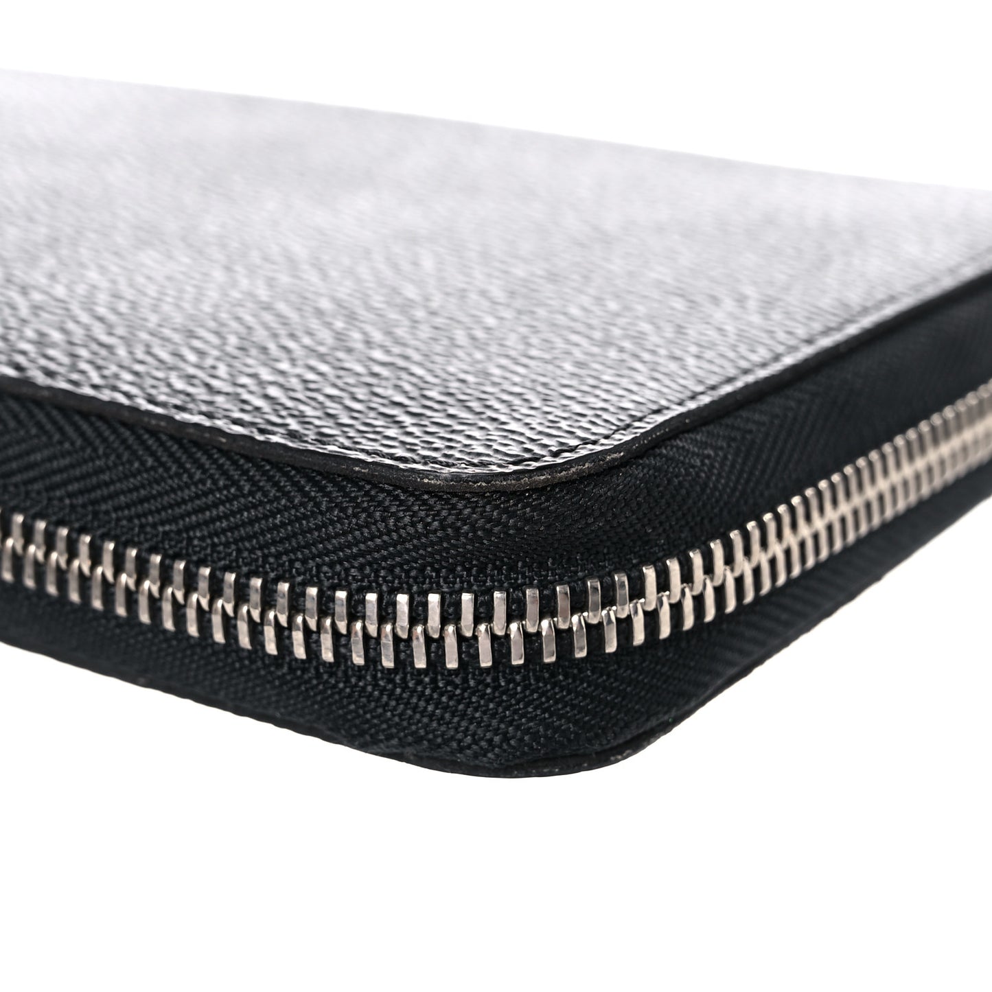 Damier Graphite Zippy Organizer Wallet