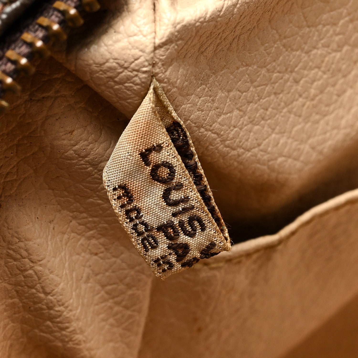 Louis Vuitton Monogram Trousse Toilette 28 6 of 7