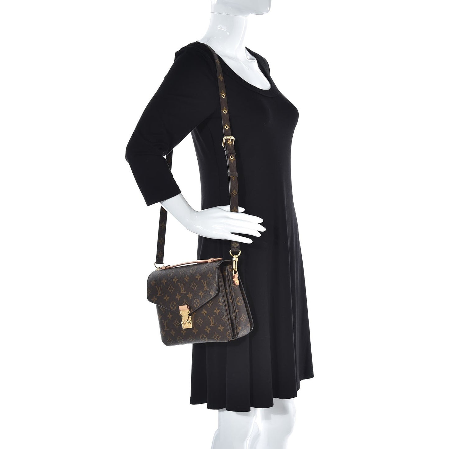 Monogram Pochette Metis