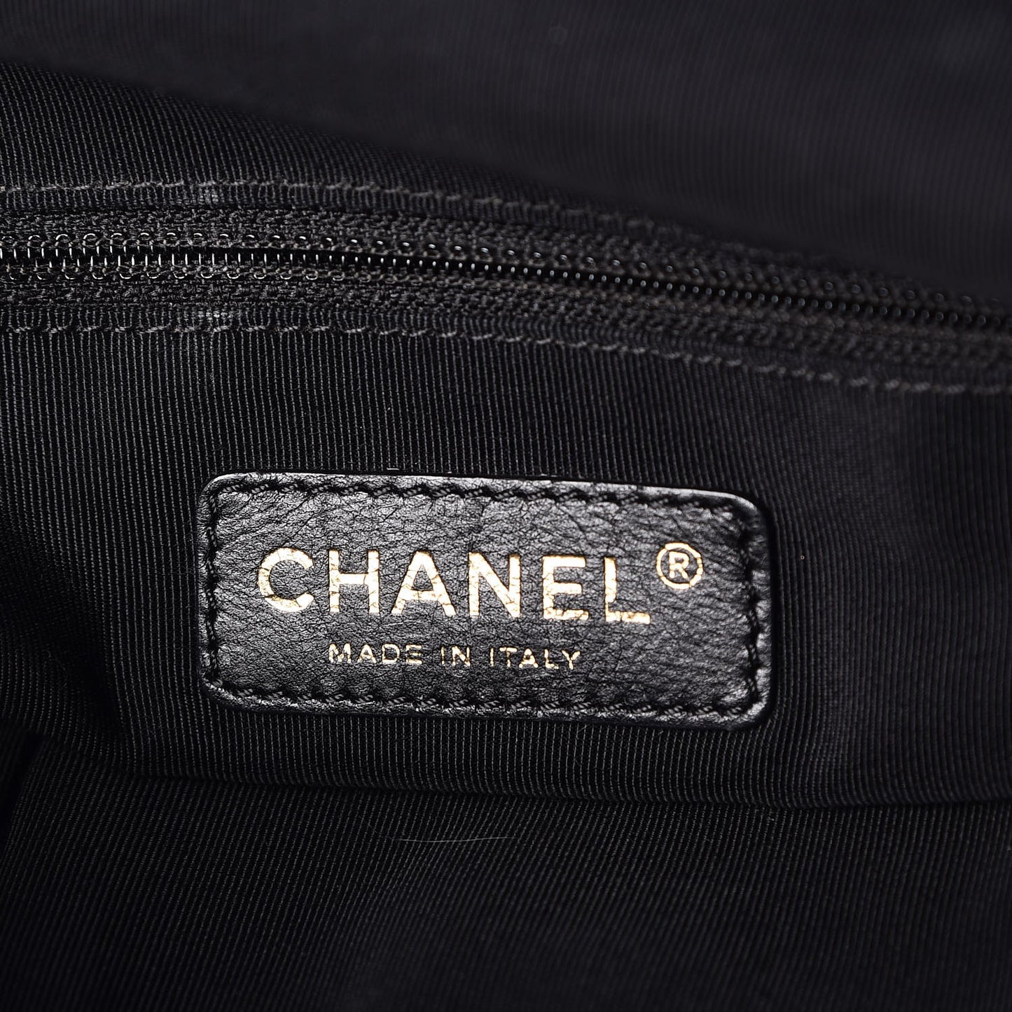 Calfskin Quilted Large Chain Me Hobo Black