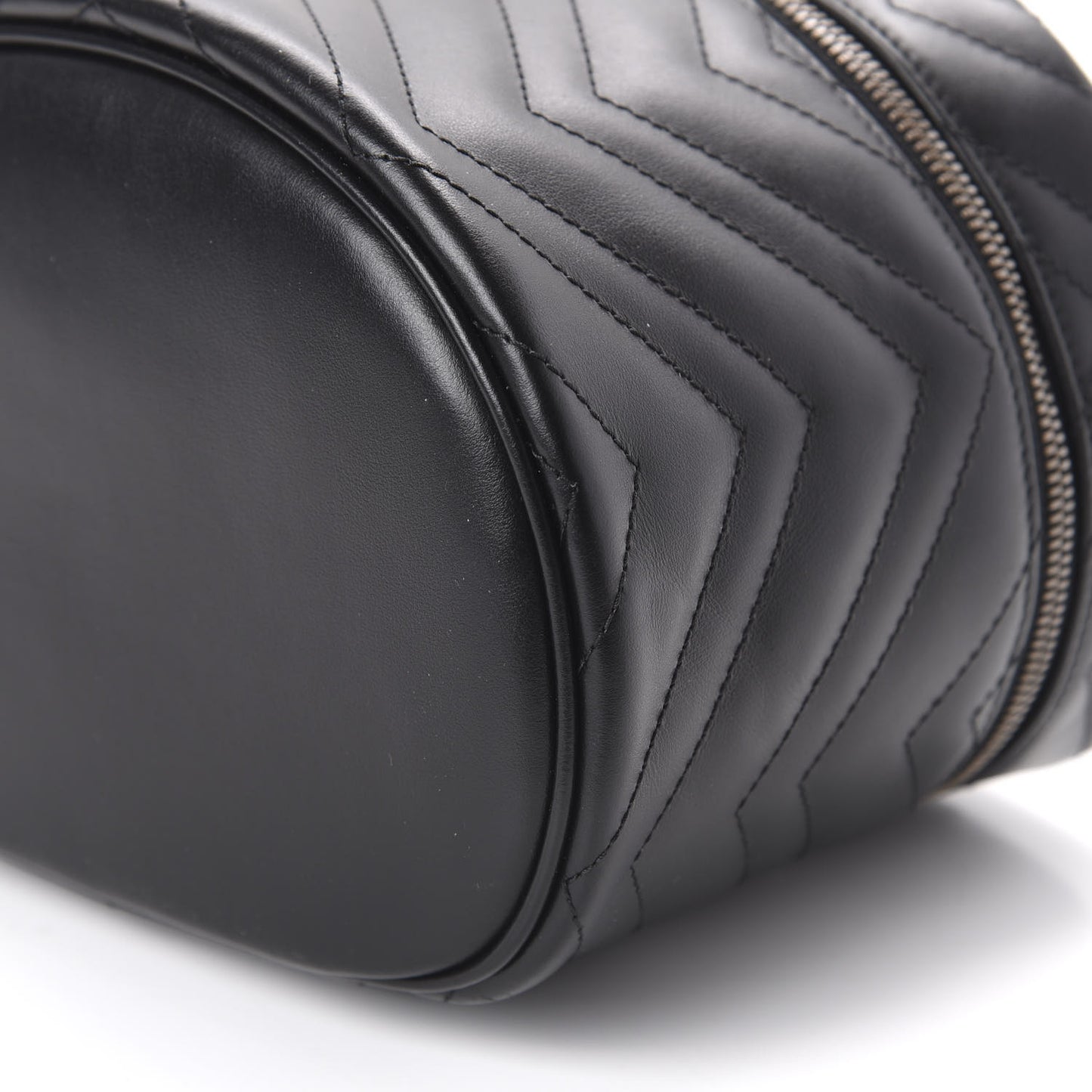 Calfskin Matelasse Small GG Marmont Vanity Cosmetic Case Black