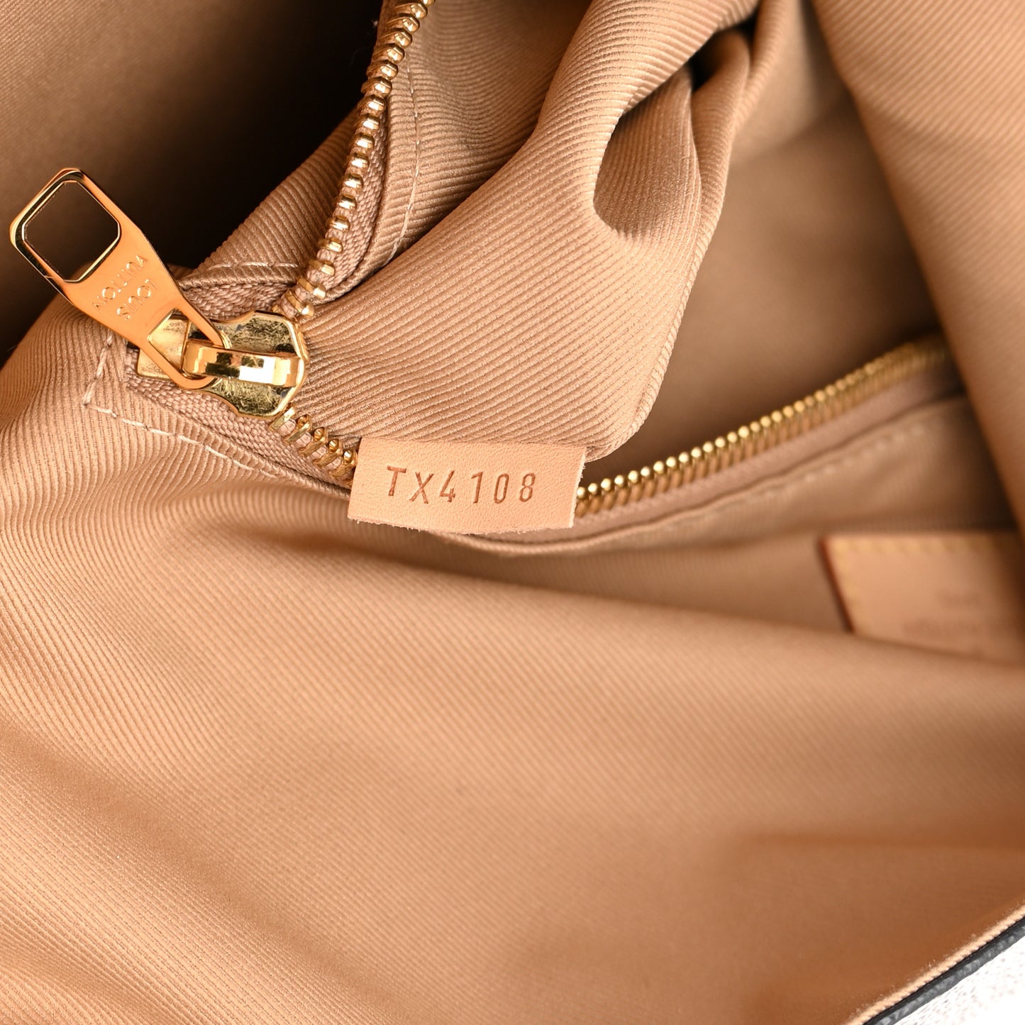 Monogram Graceful MM
