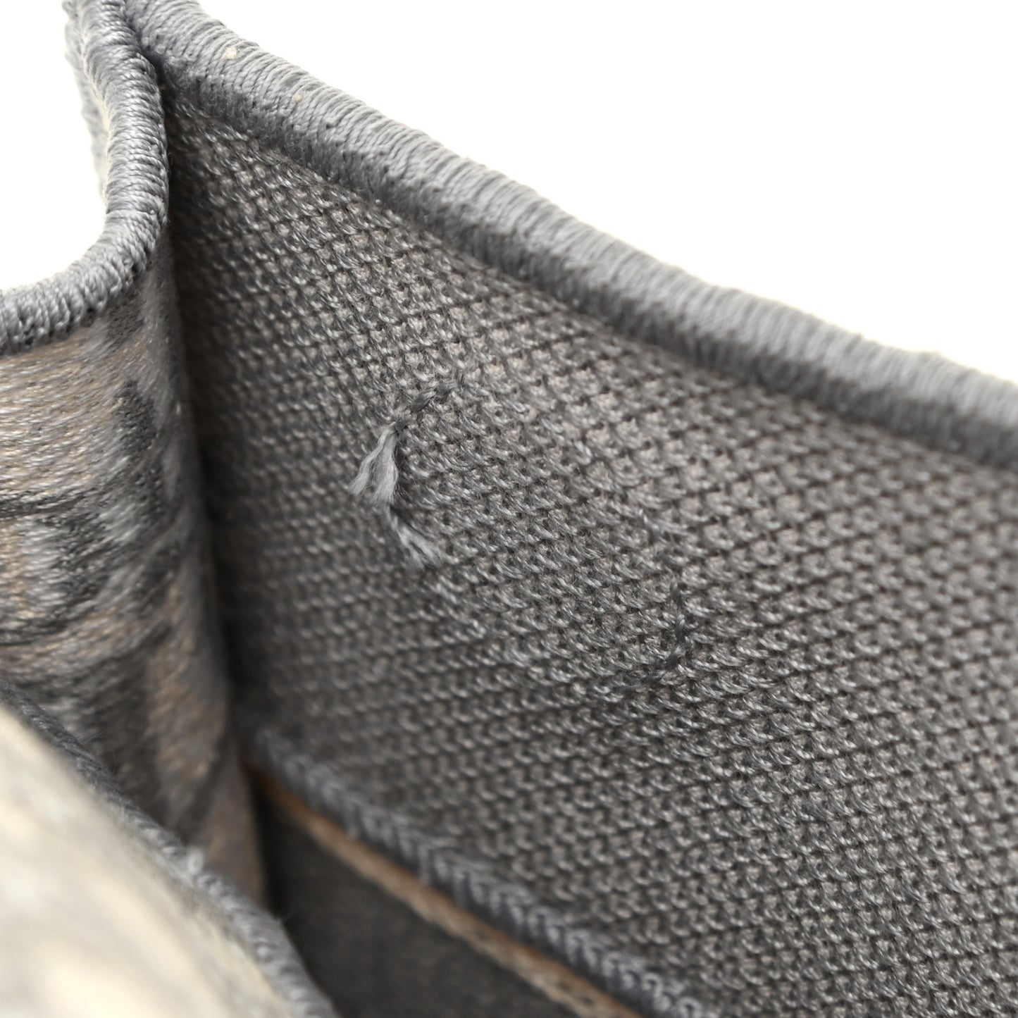 Oblique Slim Saddle Pouch Grey