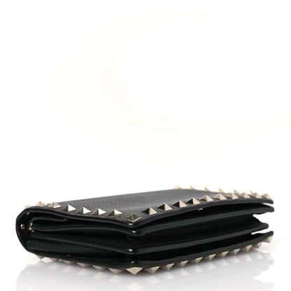 Valentino Garavani Pebbled Calfskin Rockstud Wallet On Chain Black 4 of 20
