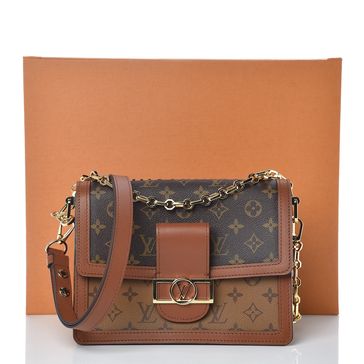 Reverse Monogram Dauphine MM