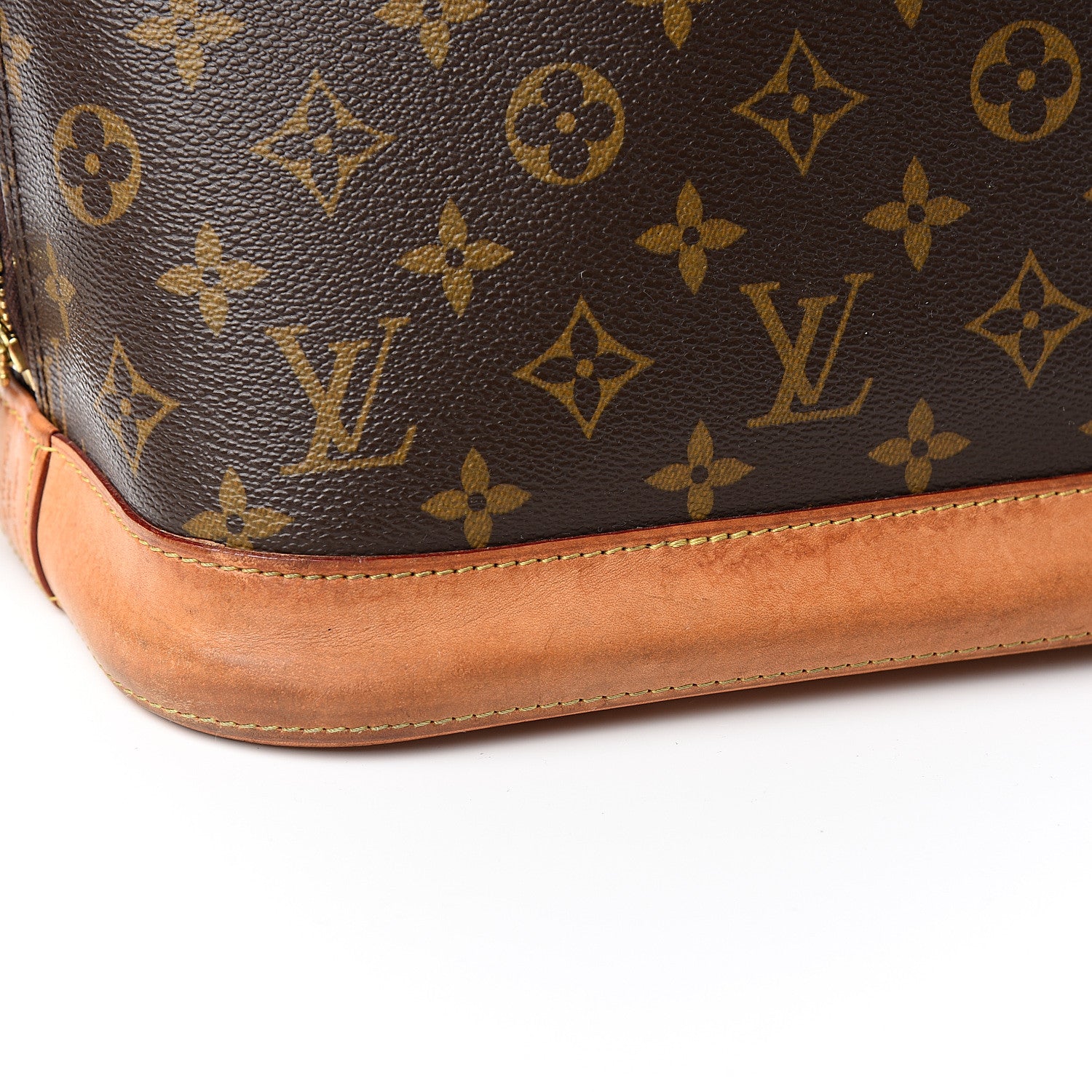 Louis Vuitton Monogram Alma GM 10 of 13