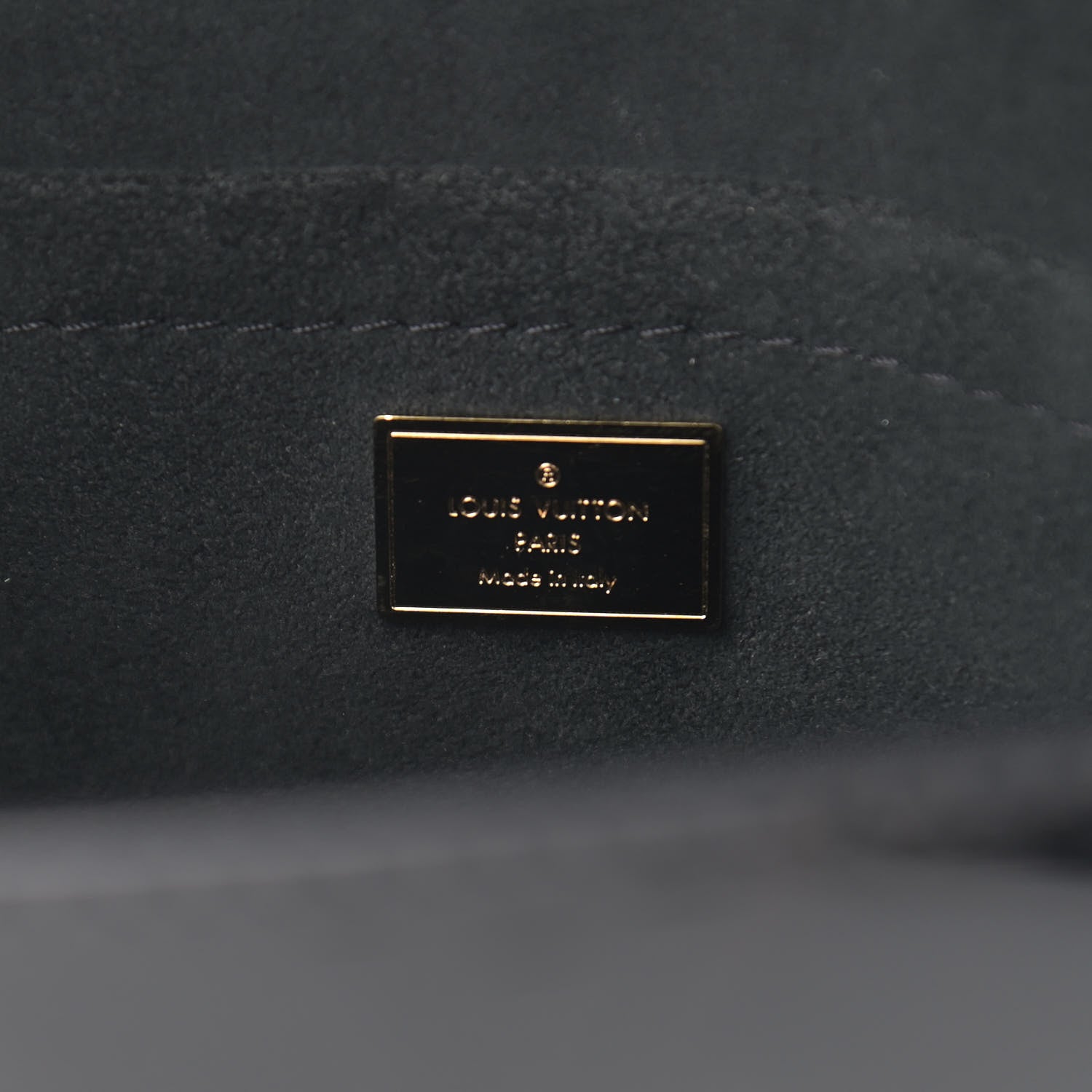 Louis Vuitton Vernis Epi Monogram Spring Street Black 6 of 10