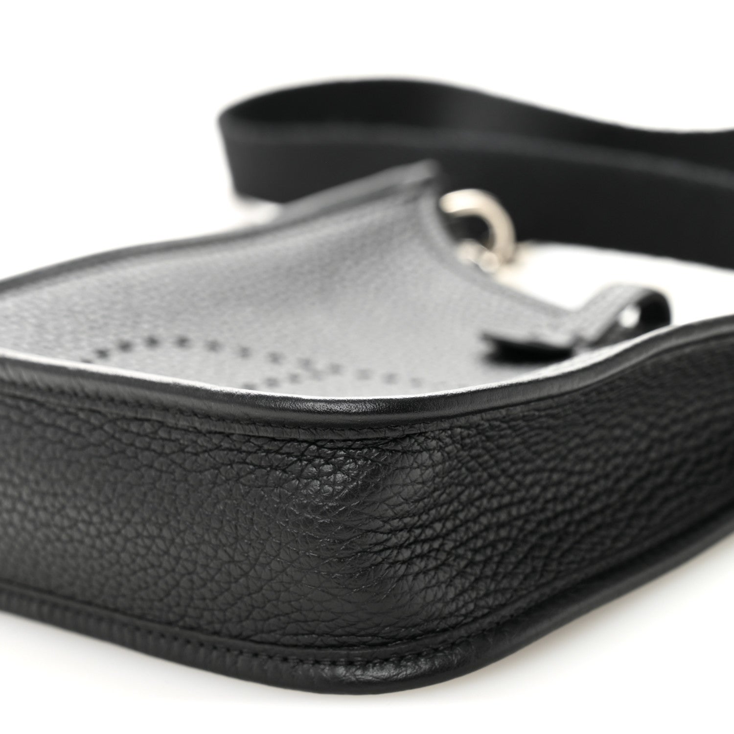Hermes Taurillon Clemence Evelyne TPM Black 1863769 – FASHIONPHILE