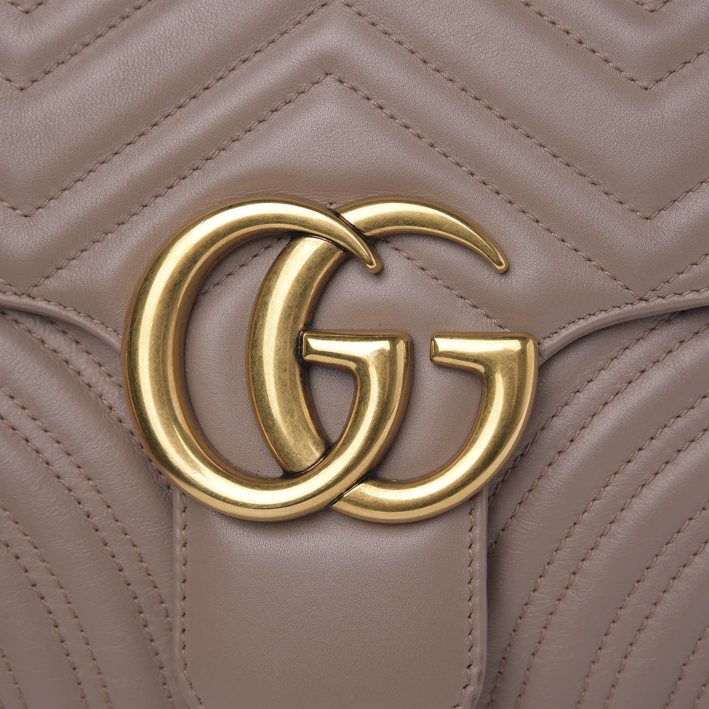 Calfskin Matelasse Medium GG Marmont Shoulder Bag Porcelain Rose
