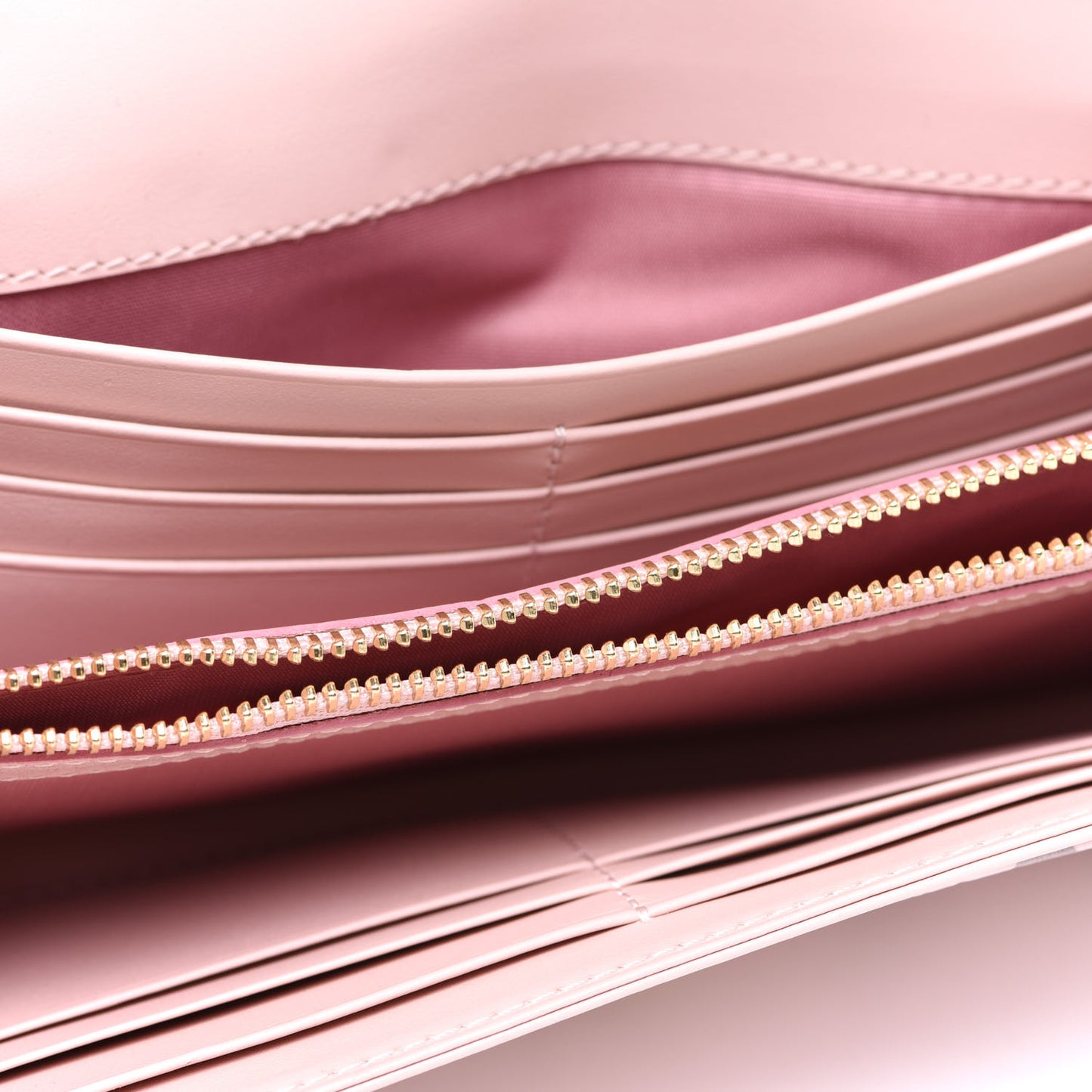 Visetos Large Patricia Wallet On Chain Soft Pink