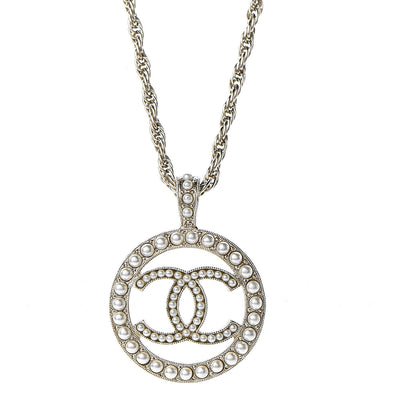 Chanel Pearl CC Round Pendant Necklace Gold 4 of 6