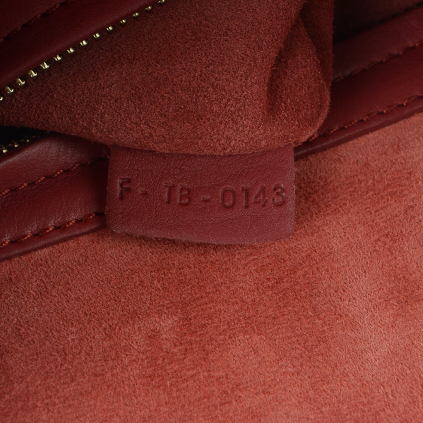 Supple Calfskin Medium Phantom Luggage Red