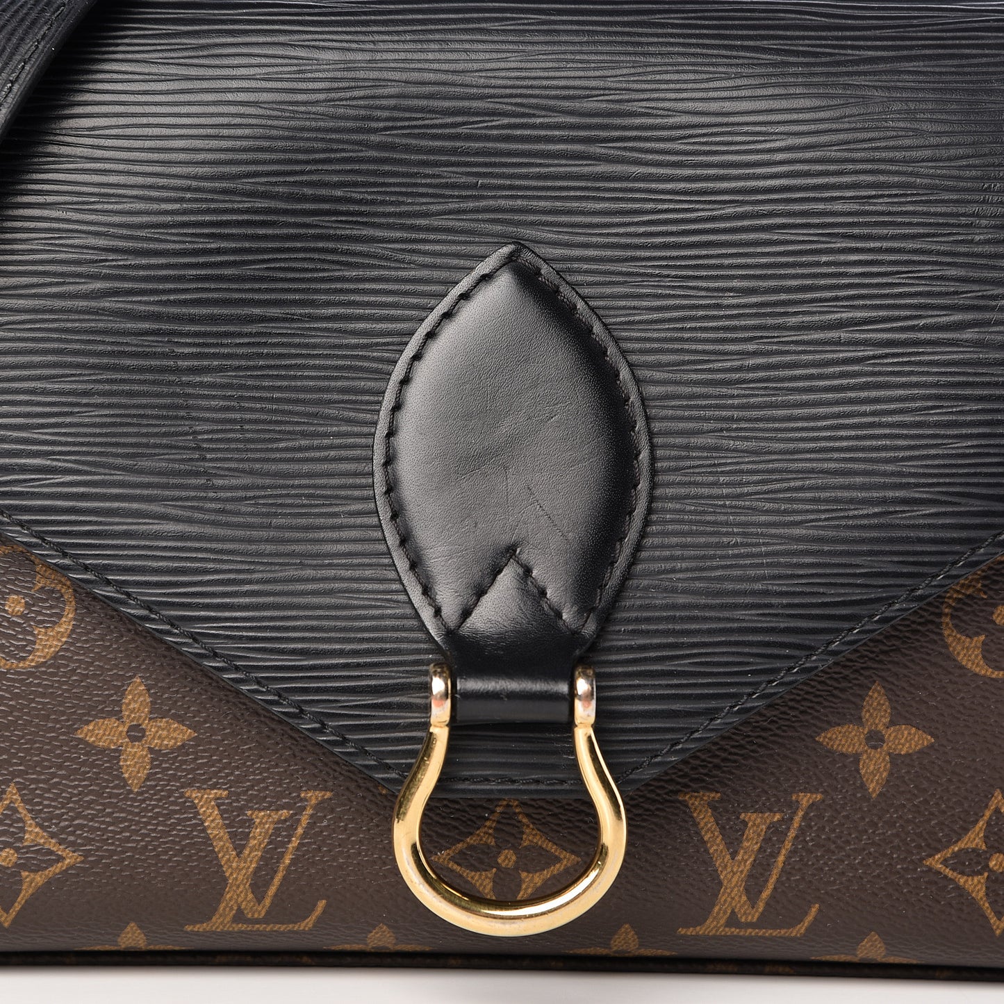 Epi Monogram Saint Michel Black