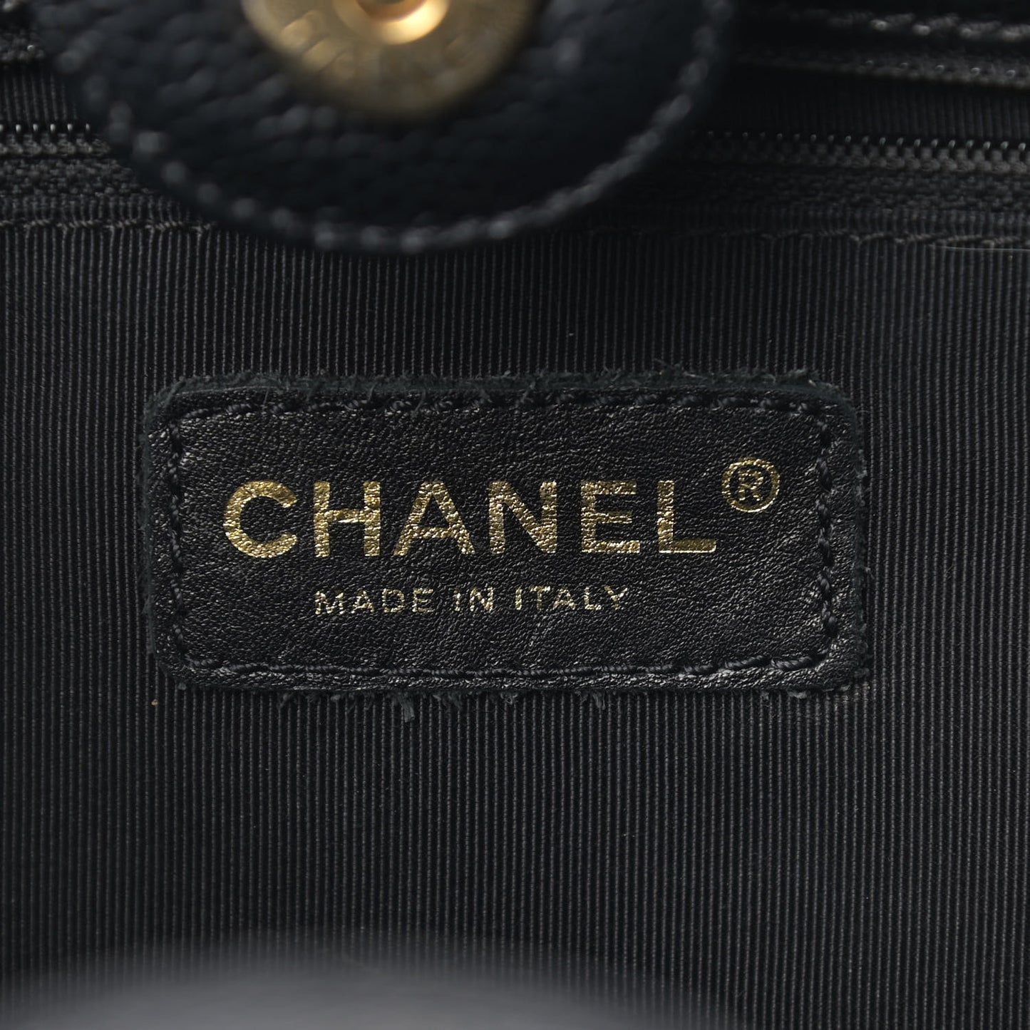 Caviar Quilted Petit Shopping Tote PST Black