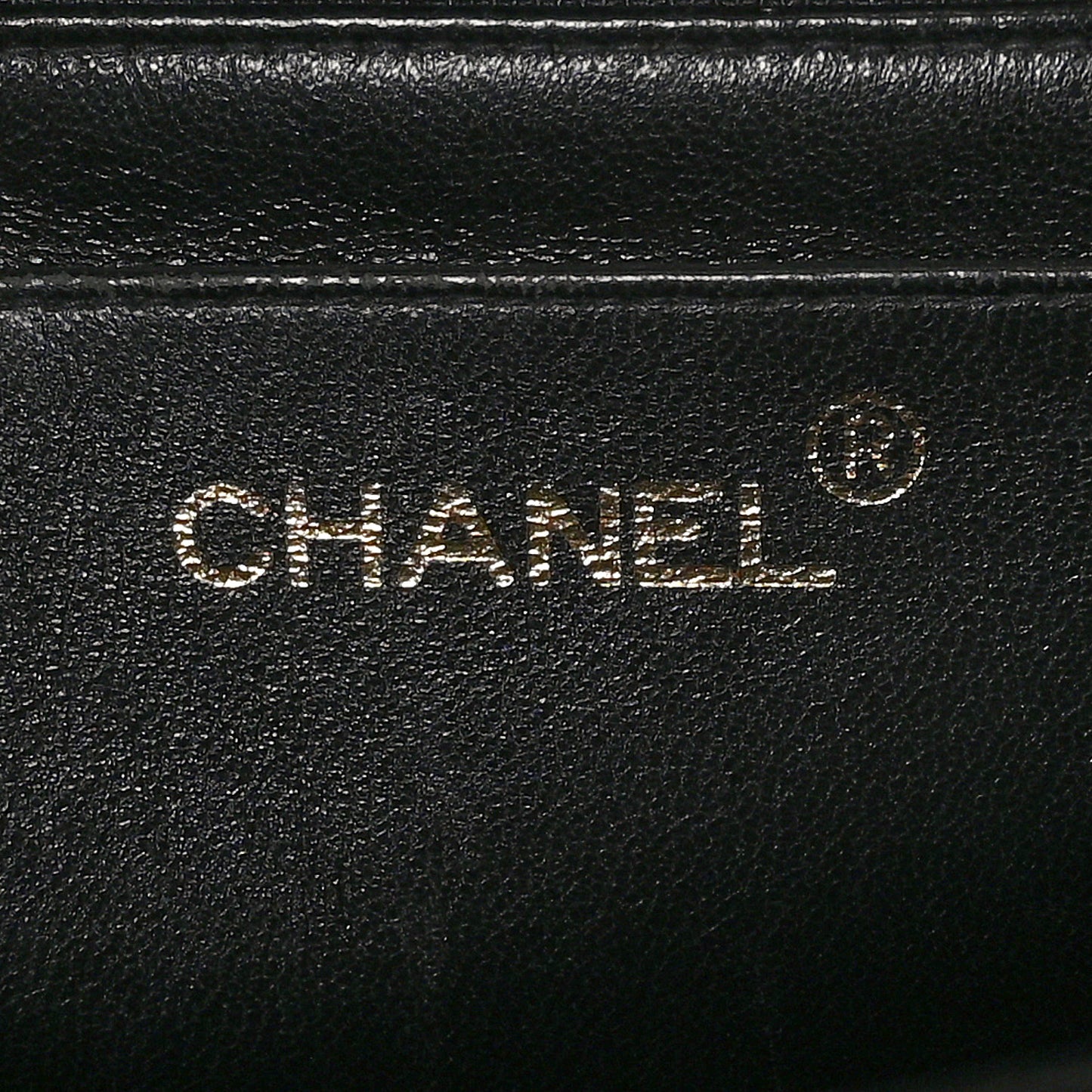 Caviar Chevron Quilted Jumbo Single Flap Black