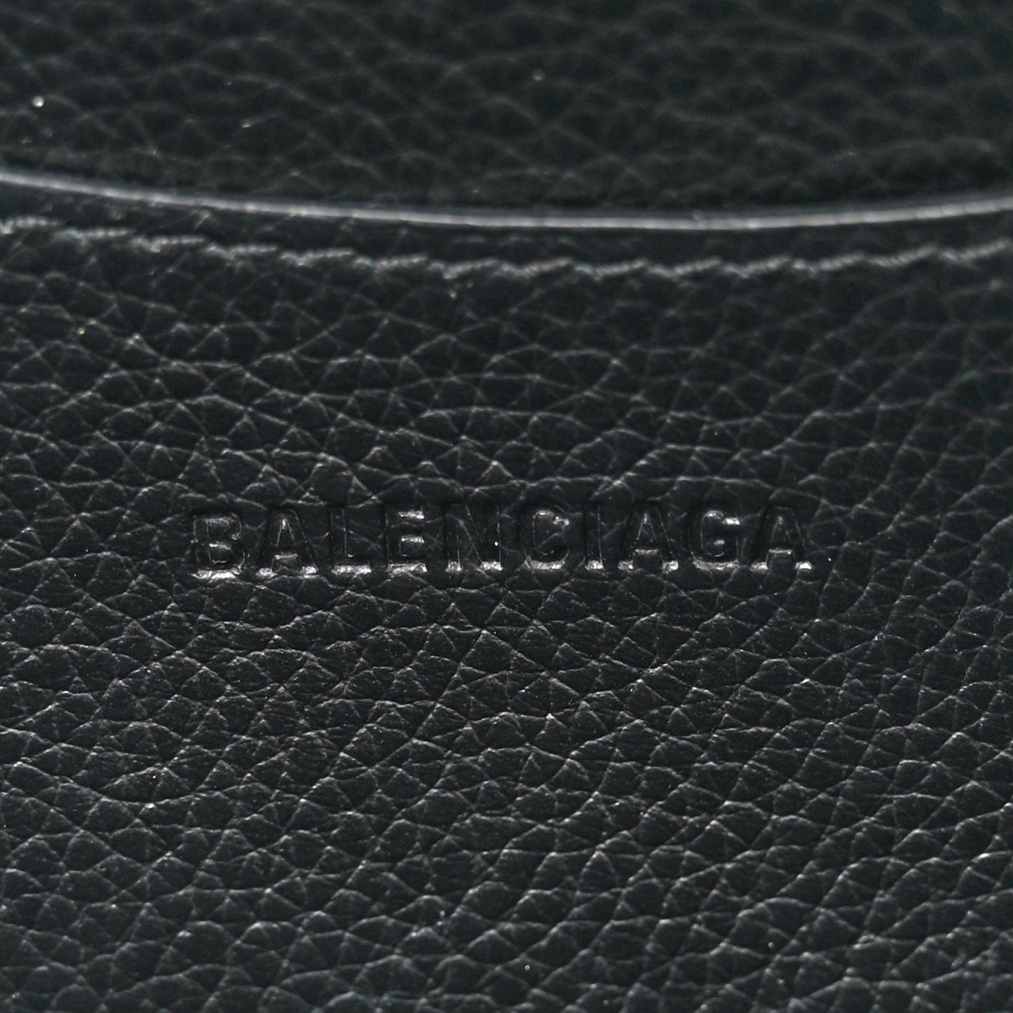 Grained Calfskin Neo Classic Gold Hardware S City Black