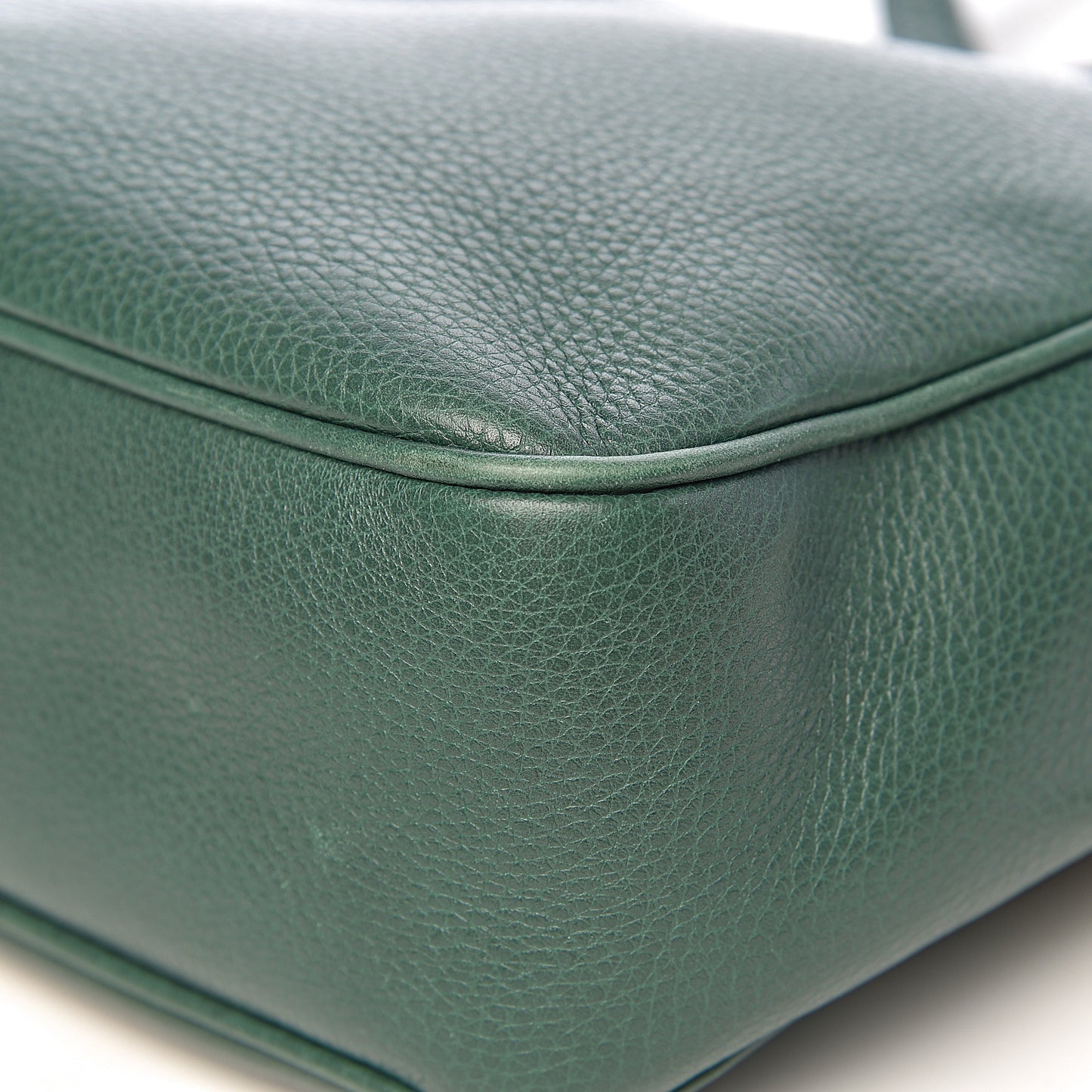 Pebbled Calfskin Small Soho Disco Bag Emerald Green