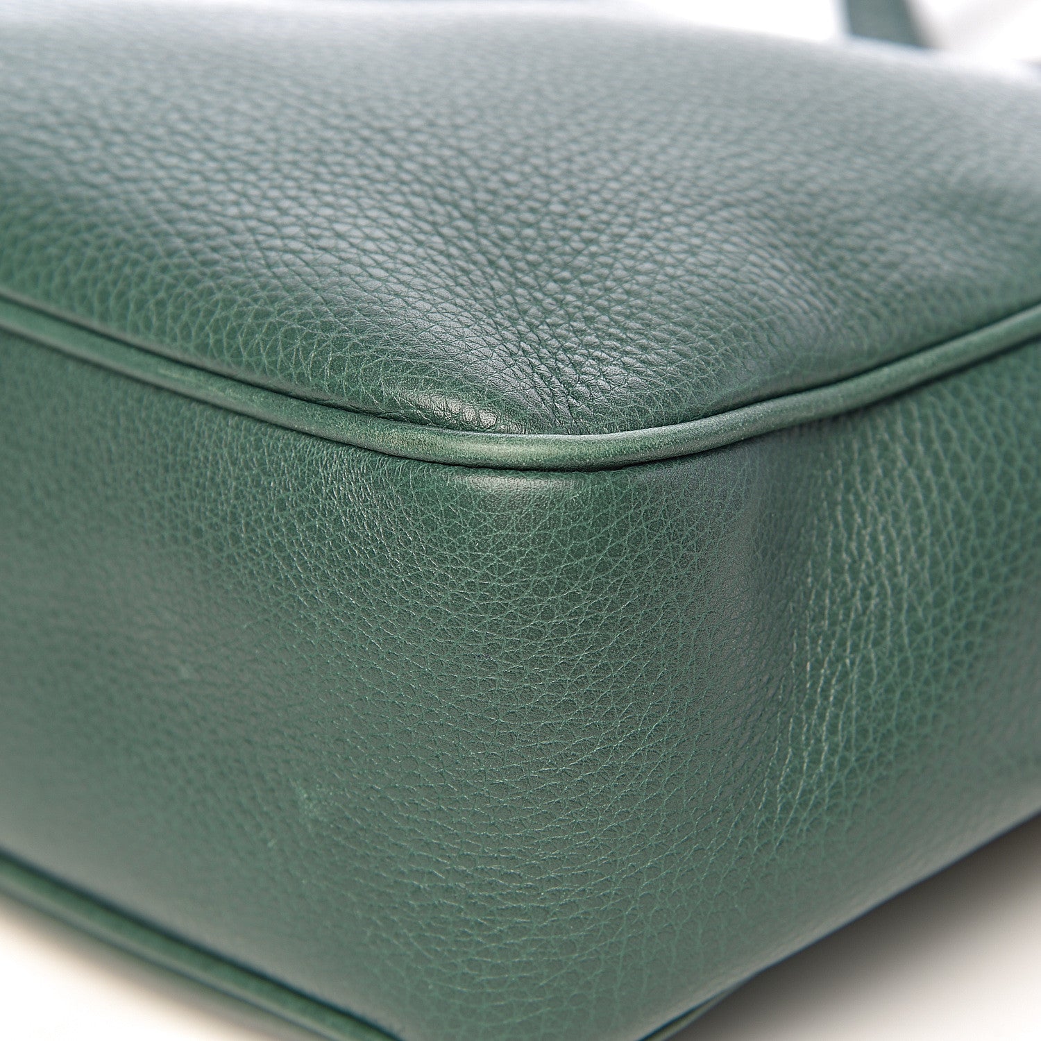 Gucci Pebbled Calfskin Small Soho Disco Bag Emerald Green 14 of 17