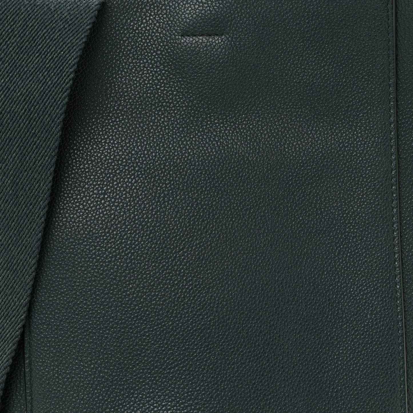 Soft Grained Calfskin Small Sangle Bucket Bag Amazone