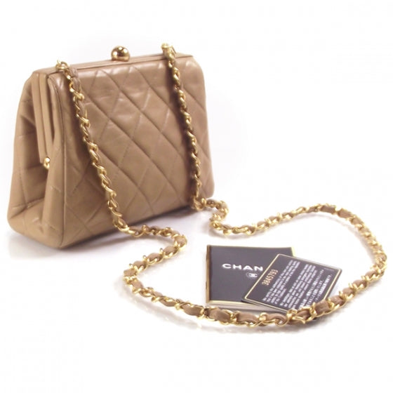 Chanel Leather Vintage Quilted Shoulder Bag 3 of 11