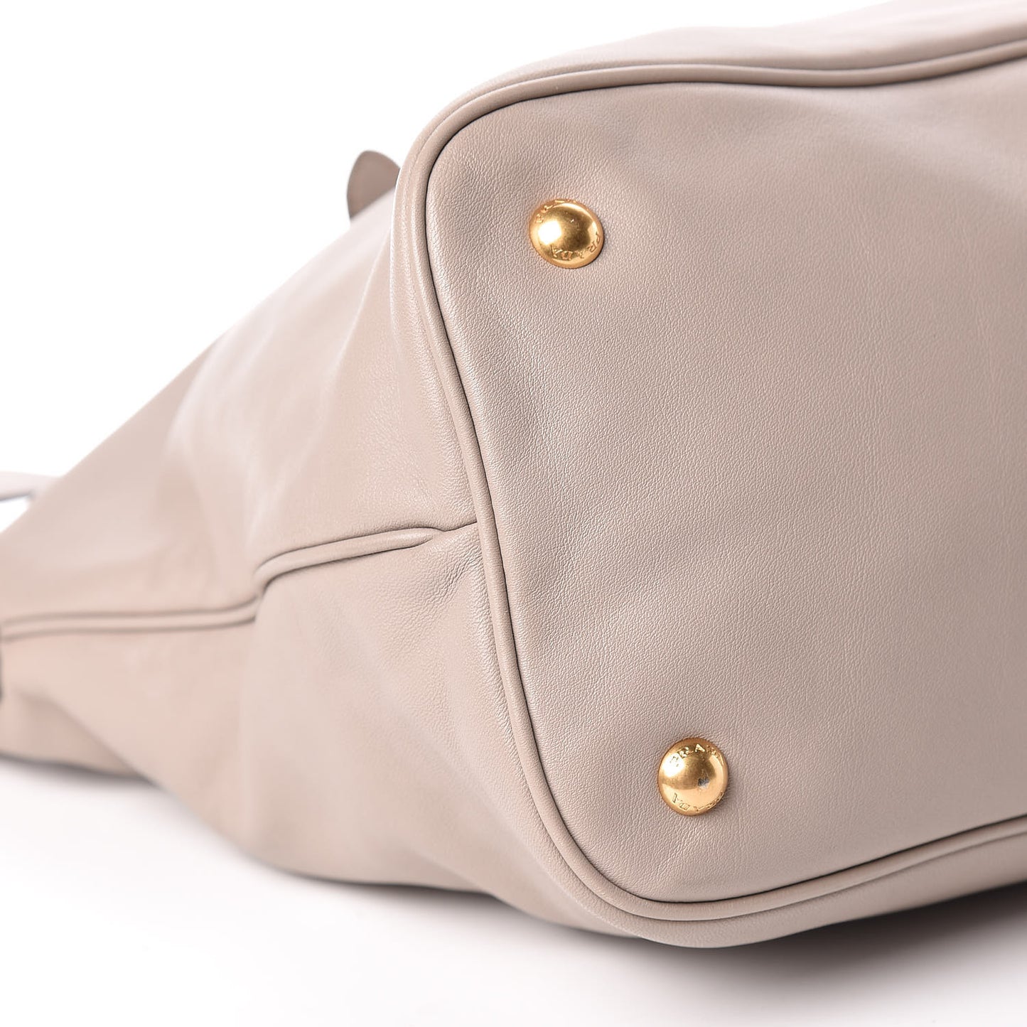 Soft Calf Tote Pomice