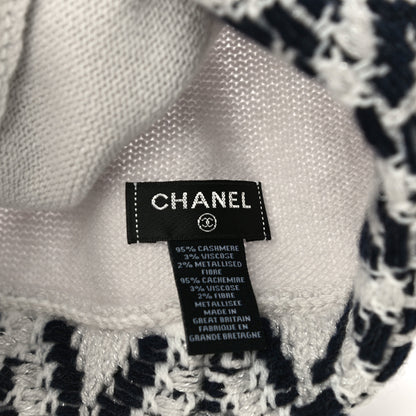 Chanel Cashmere Blend CC Beanie Hat With Gloves Set White Navy Blue 6 of 10