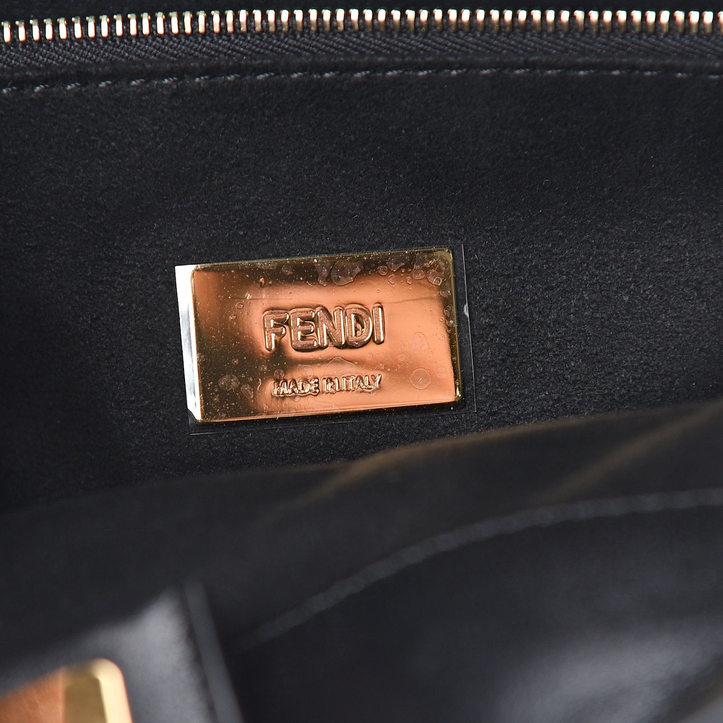 Vitello Glacier Medium FF Tote Black