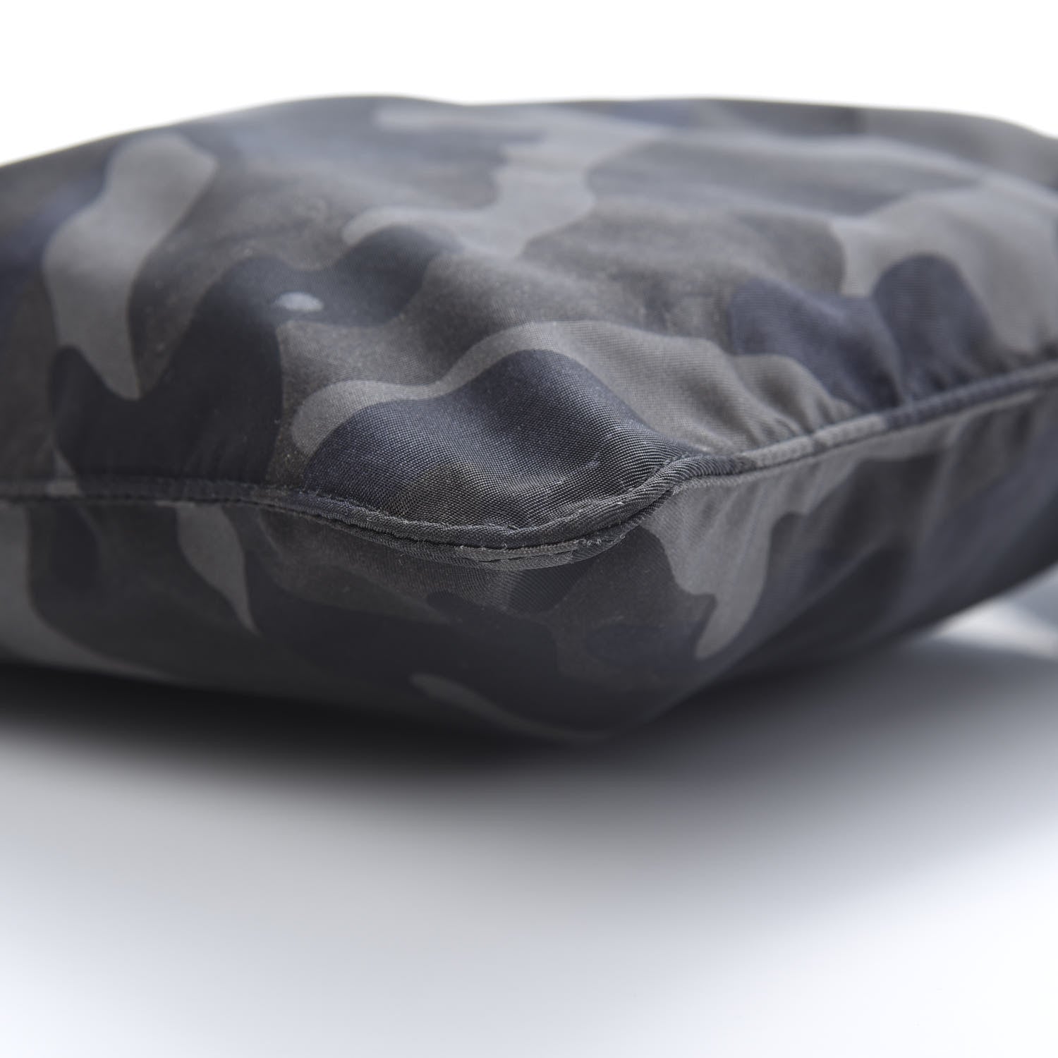 Prada Tessuto Nylon Camouflage Flat Messenger Fumo 11 of 11