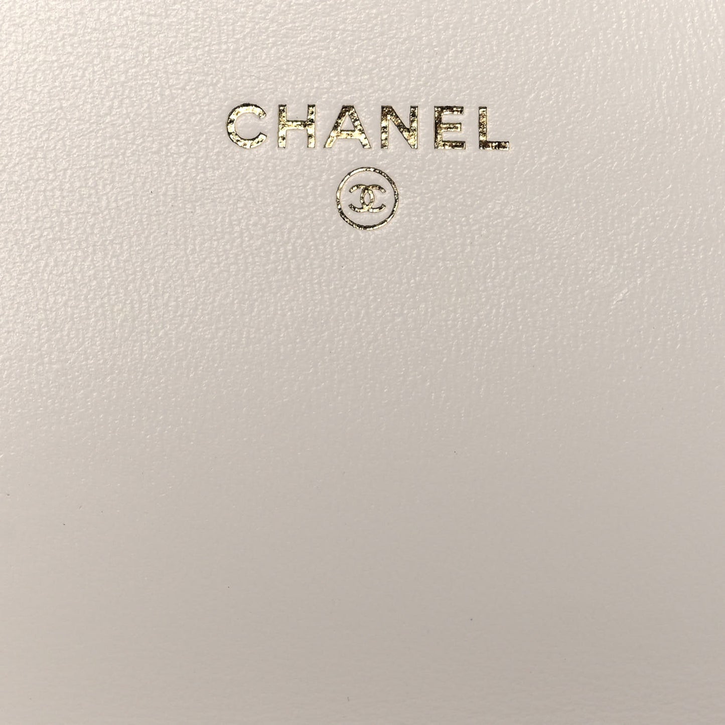 Lambskin Quilted Coco Clips Wallet On Chain WOC White