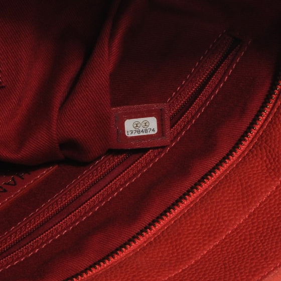 Chanel Iridescent Caviar Country Chic Hobo Red 7 of 7