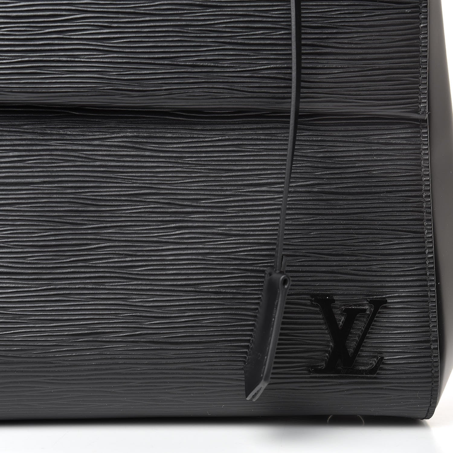 Louis Vuitton Epi Cluny MM Black 7 of 9