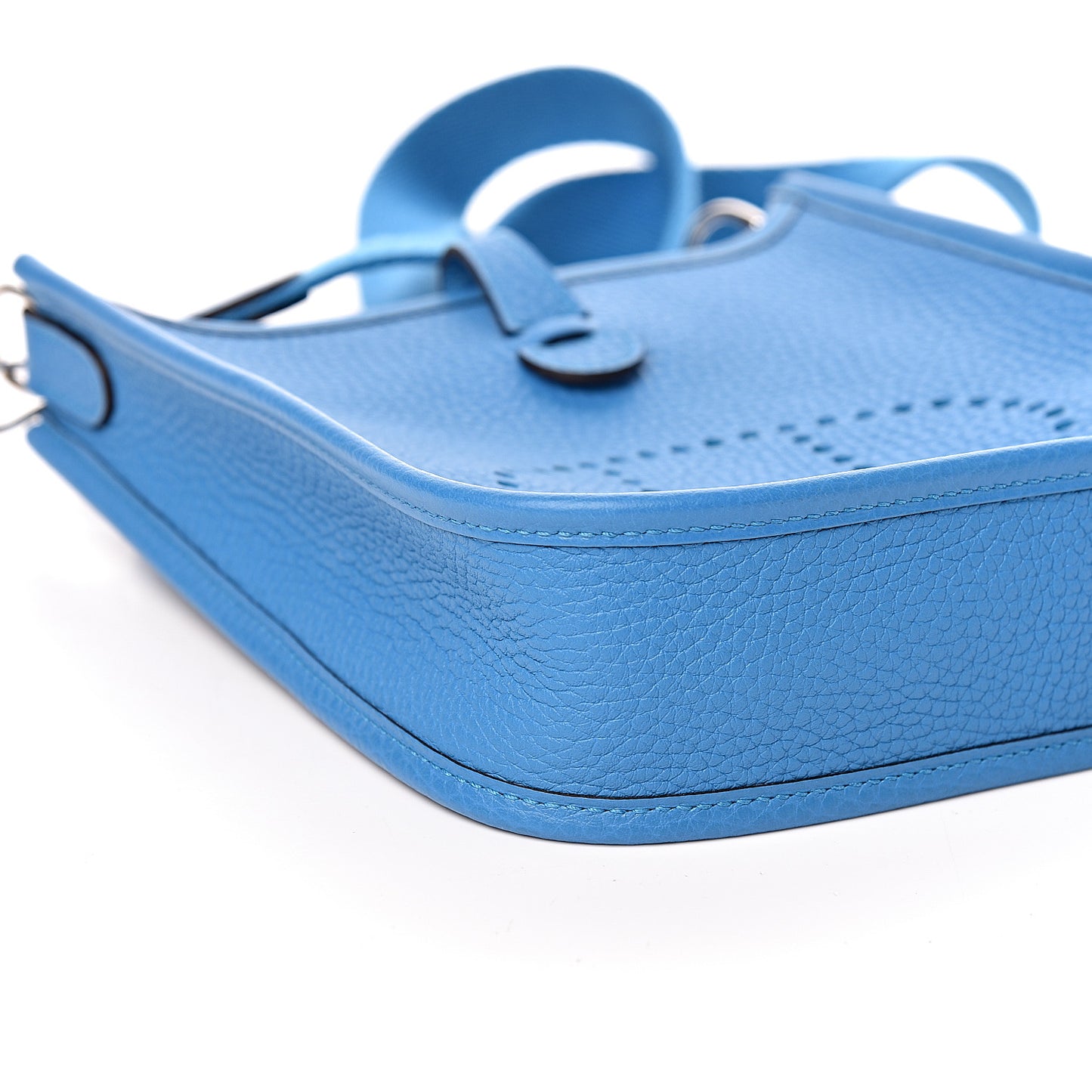 Taurillon Clemence Evelyne TPM Bleu Zanzibar