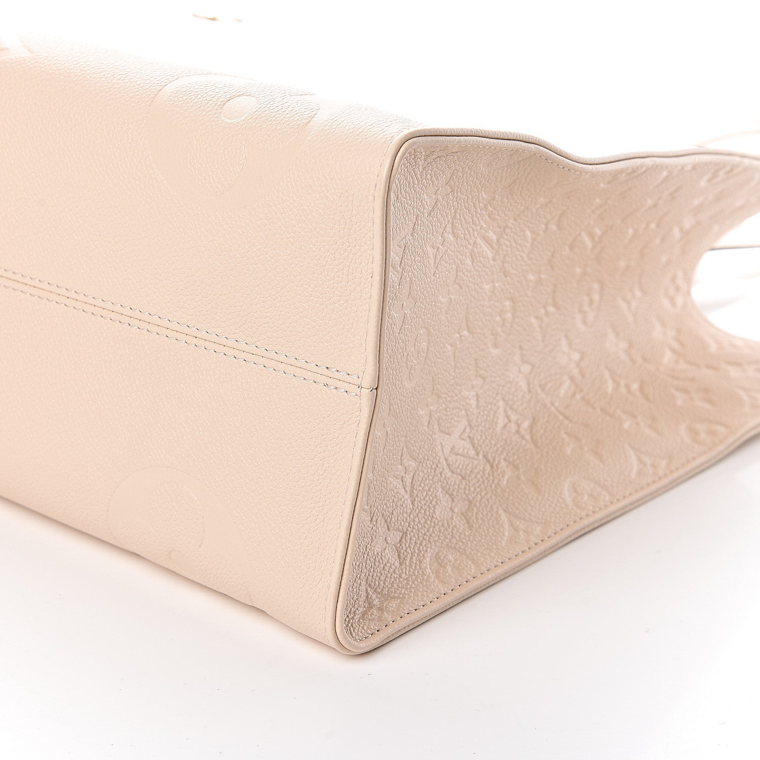 Louis Vuitton Empreinte Monogram Giant Onthego GM Creme 9 of 10