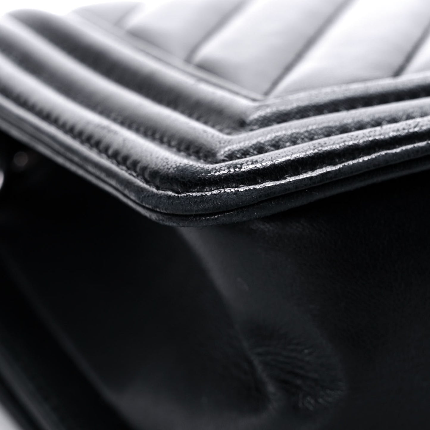 Calfskin Chevron Quilted Medium Boy Flap Black