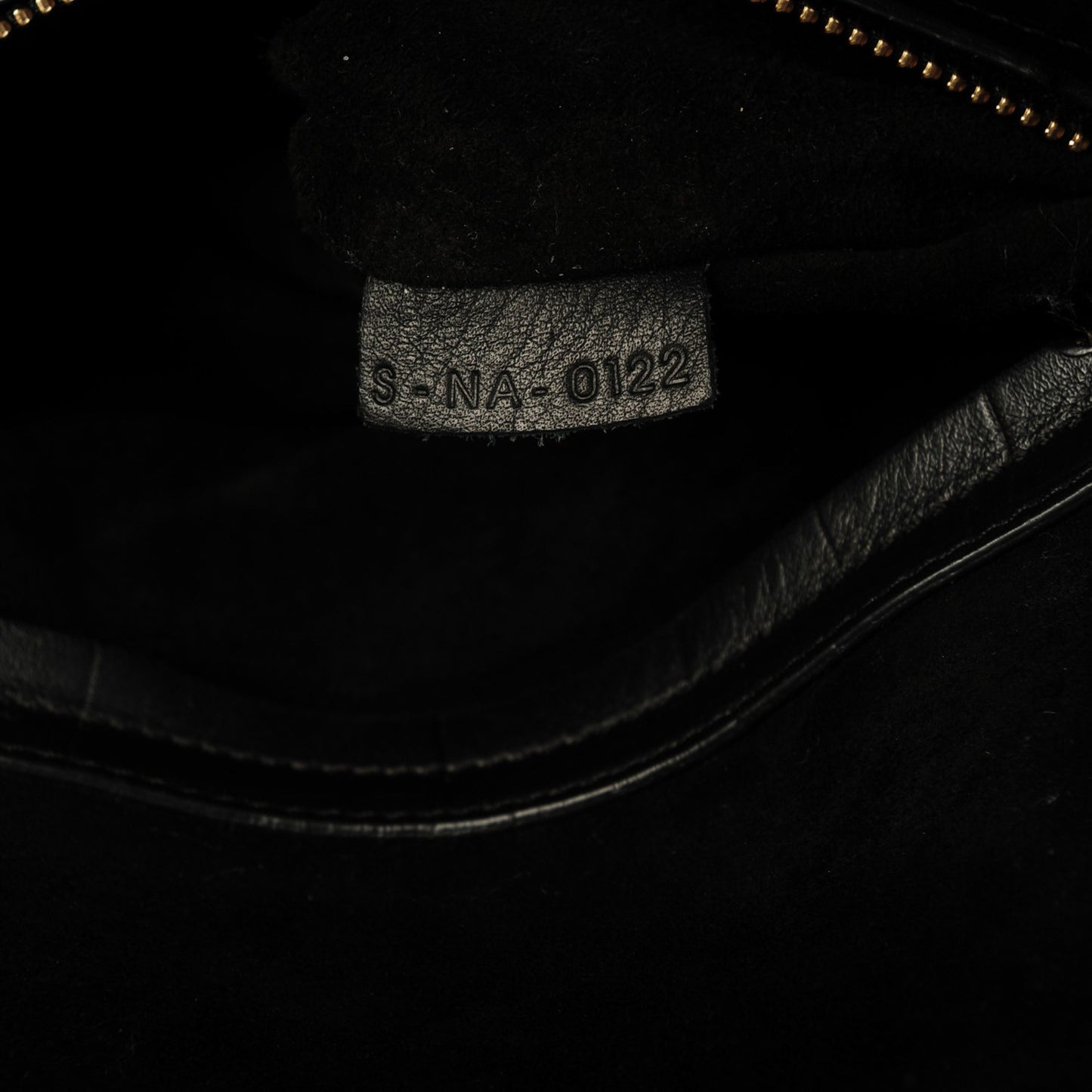 Crocodile Embossed Calfskin Medium Phantom Luggage Black