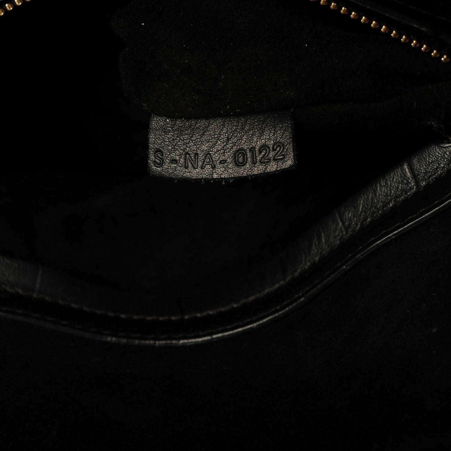 Celine Crocodile Embossed Calfskin Medium Phantom Luggage Black 7 of 7