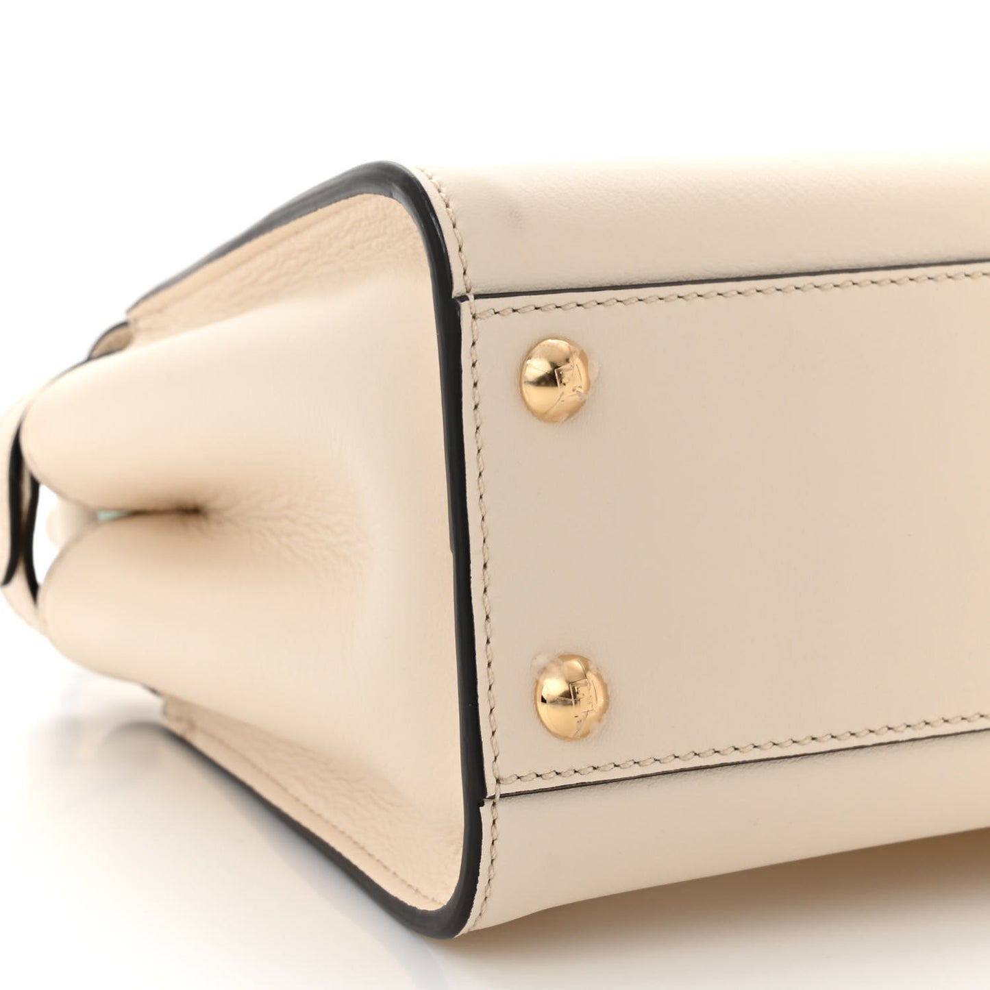 Vitello Seta Suede FF Mini Peekaboo Iconic Satchel Uovo Sigaro Marrone