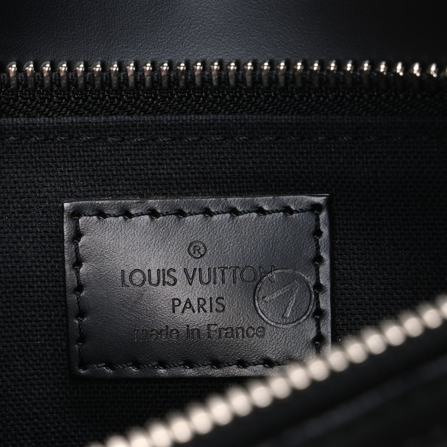 Louis Vuitton Epi Hoche Wristlet Black 1835259 – FASHIONPHILE
