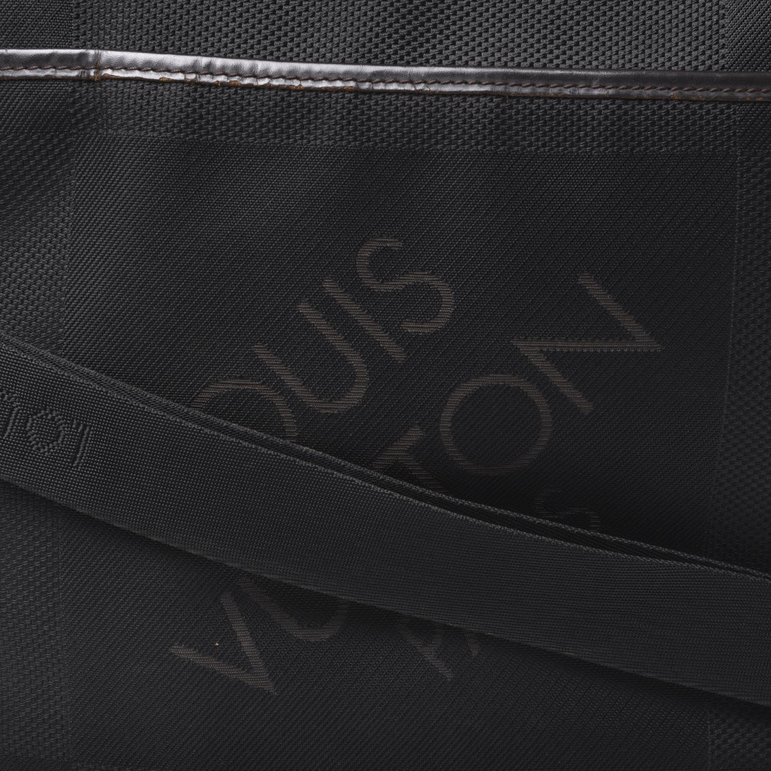 Louis Vuitton Damier Geant Petit Messenger Bag Black 8 of 8