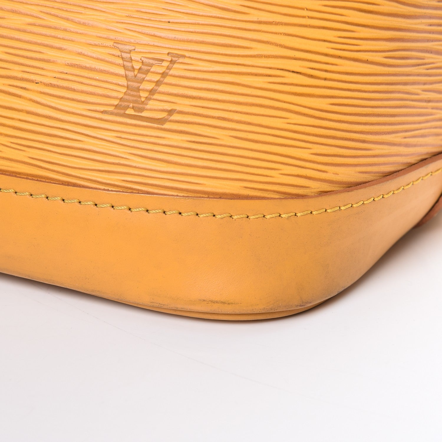Louis Vuitton Epi Alma PM Tassil 23 of 24