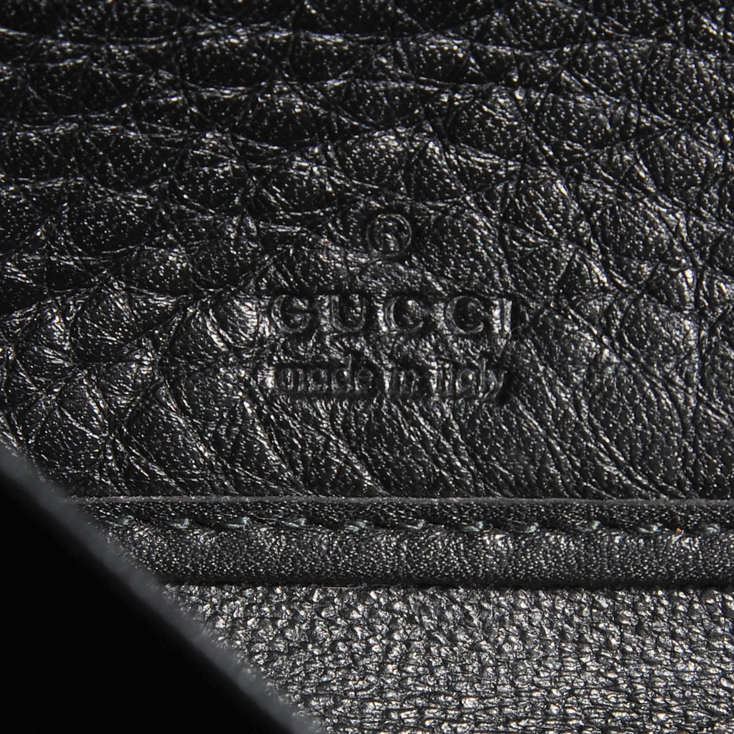 Gucci Pebbled Calfskin Soho Zip Around Wallet Black 5 of 7