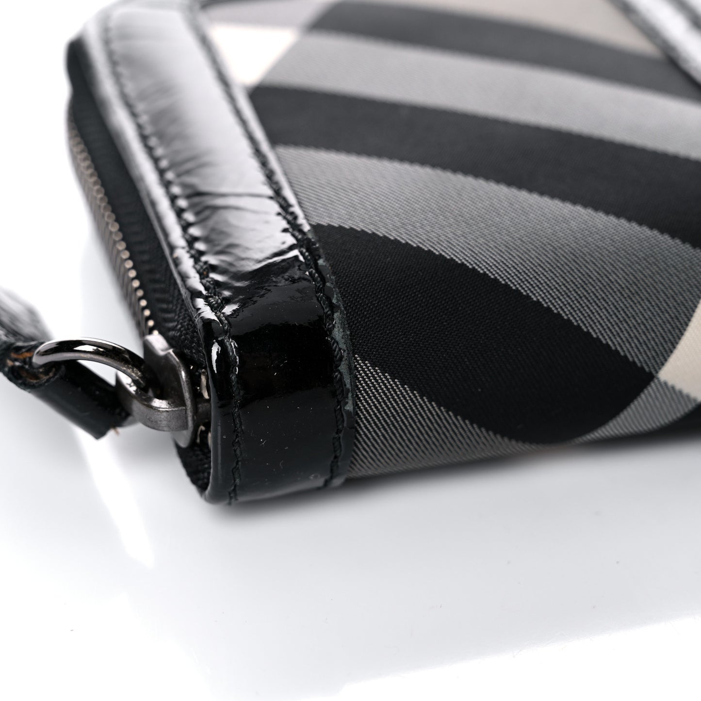 Beat Check Large Ziggy Zip Around Wallet Black